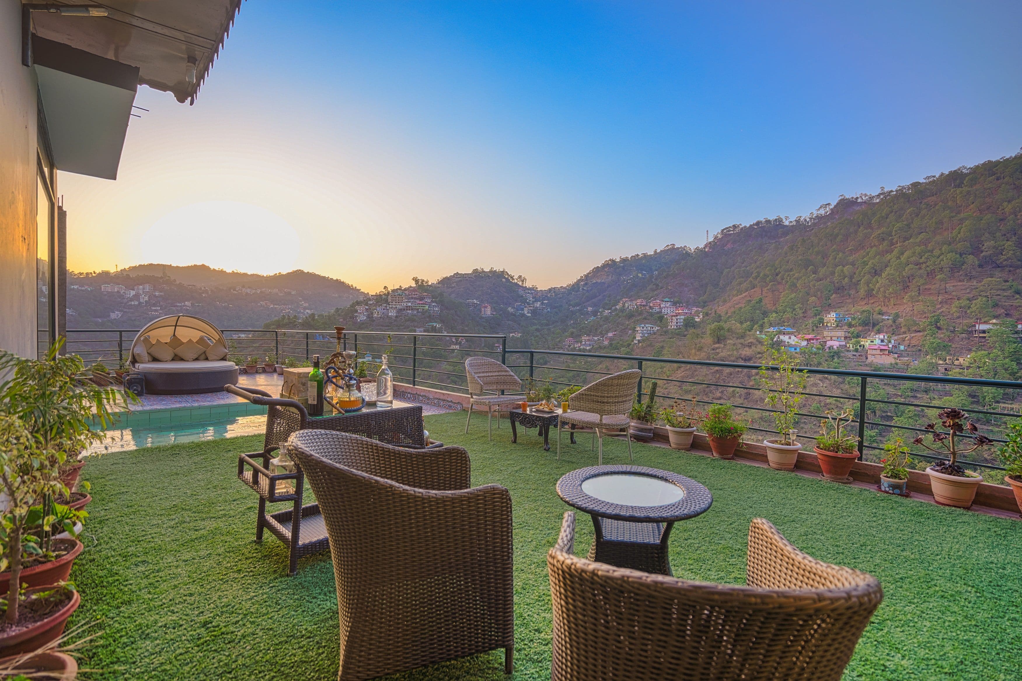 Dilli House | 3-BHK Rooftop Villa with Private Plunge Pool, Jacuzzi, and Gym - Image 6