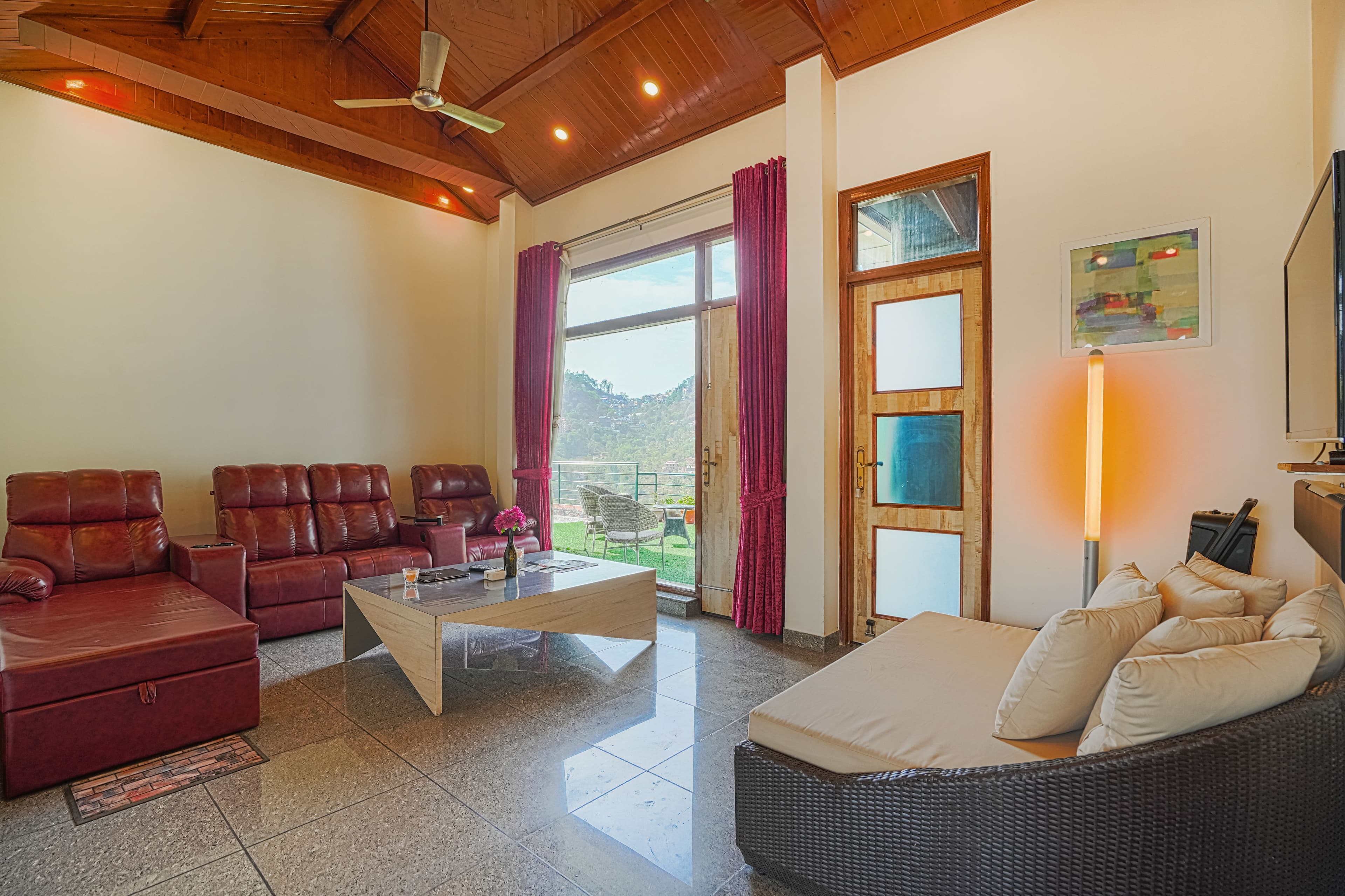 Dilli House | 3-BHK Rooftop Villa with Private Plunge Pool, Jacuzzi, and Gym - Image 12