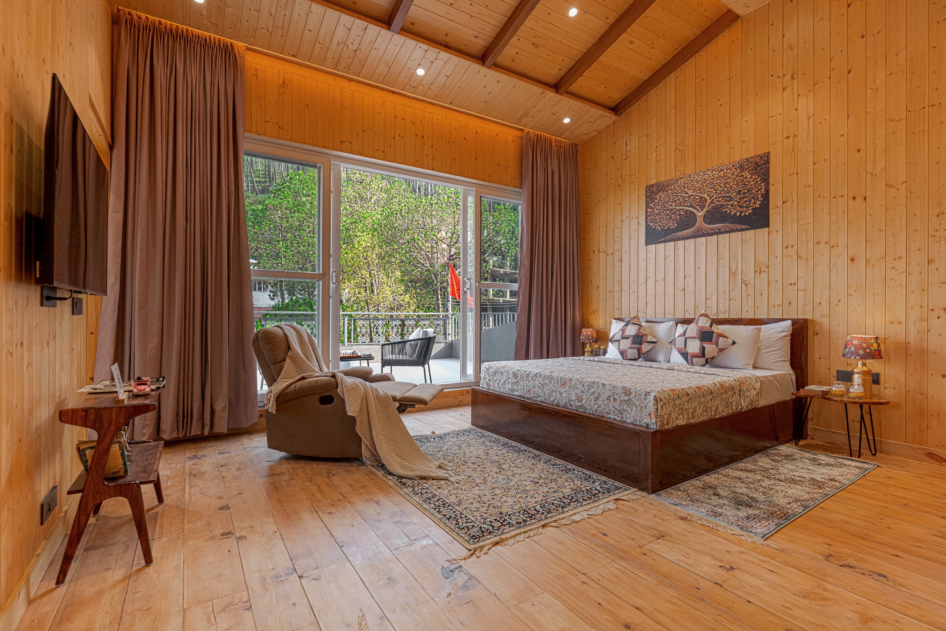Bask and Blessings Mist | Pet-Friendly Suite With Private Scenic Balcony, Shared Jacuzzi, Spa, Garden & Gazebo - Image 10
