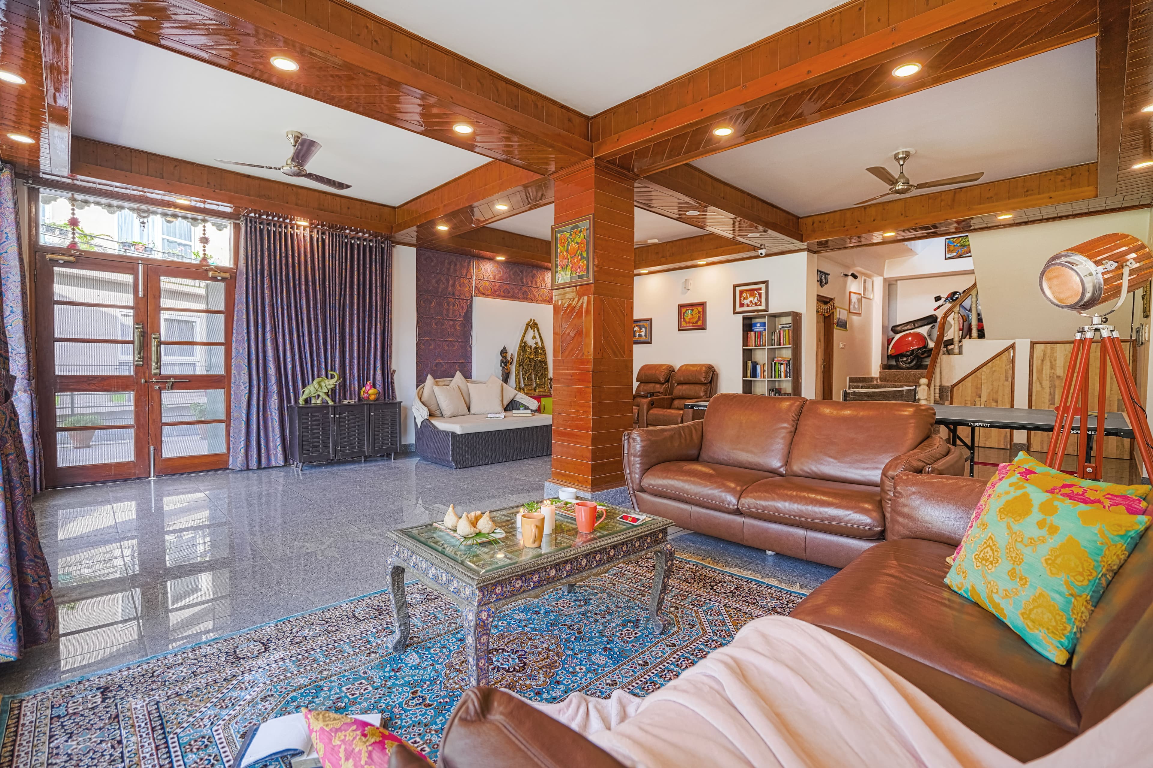 Dilli House | 3-BHK Rooftop Villa with Private Plunge Pool, Jacuzzi, and Gym - Image 11
