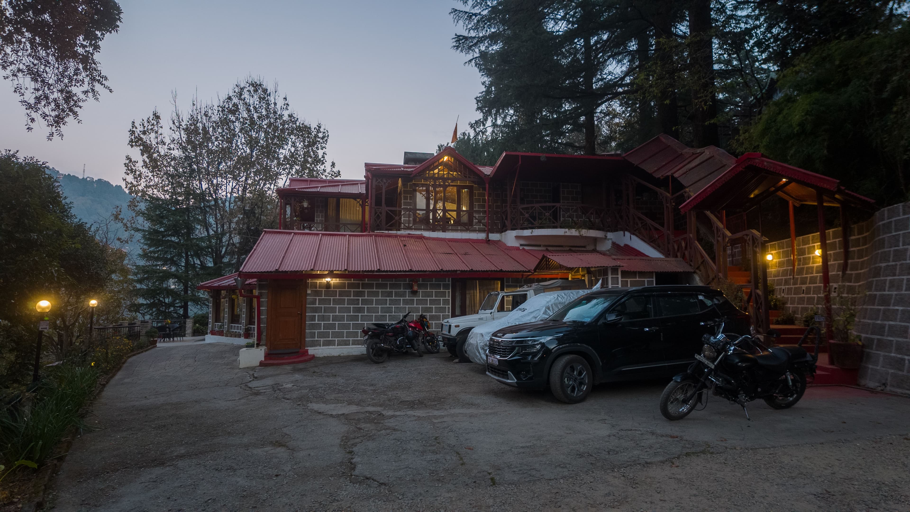 The Hive Cottage Hideout | 1 Room in a Hillside Resort With Restaurant, & Outdoor Seating | Ample Parking - Image 19