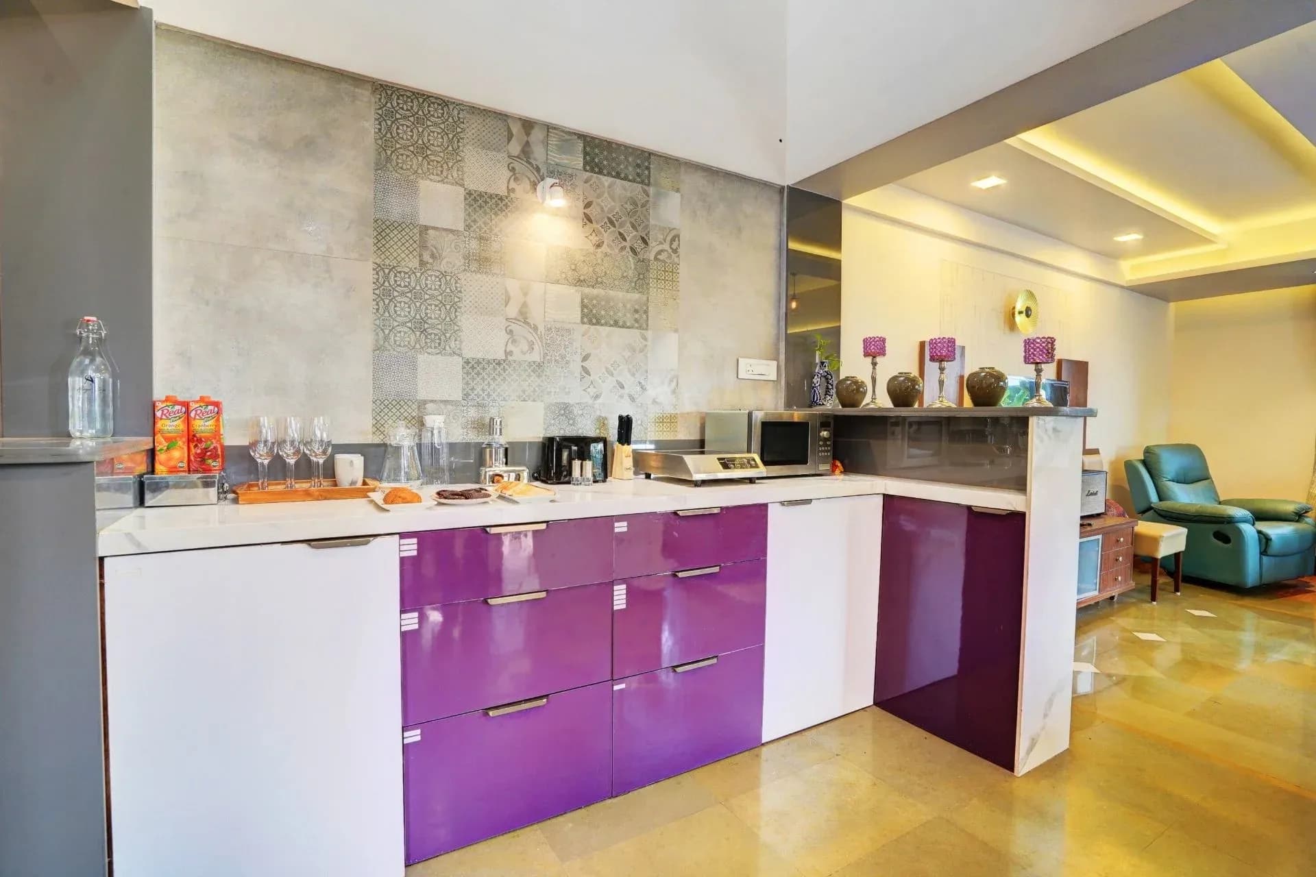 Adarsh Villa 3 | Pet-Friendly 3-BHK With Balcony, Bathtub and Scenic Views  - Image 5