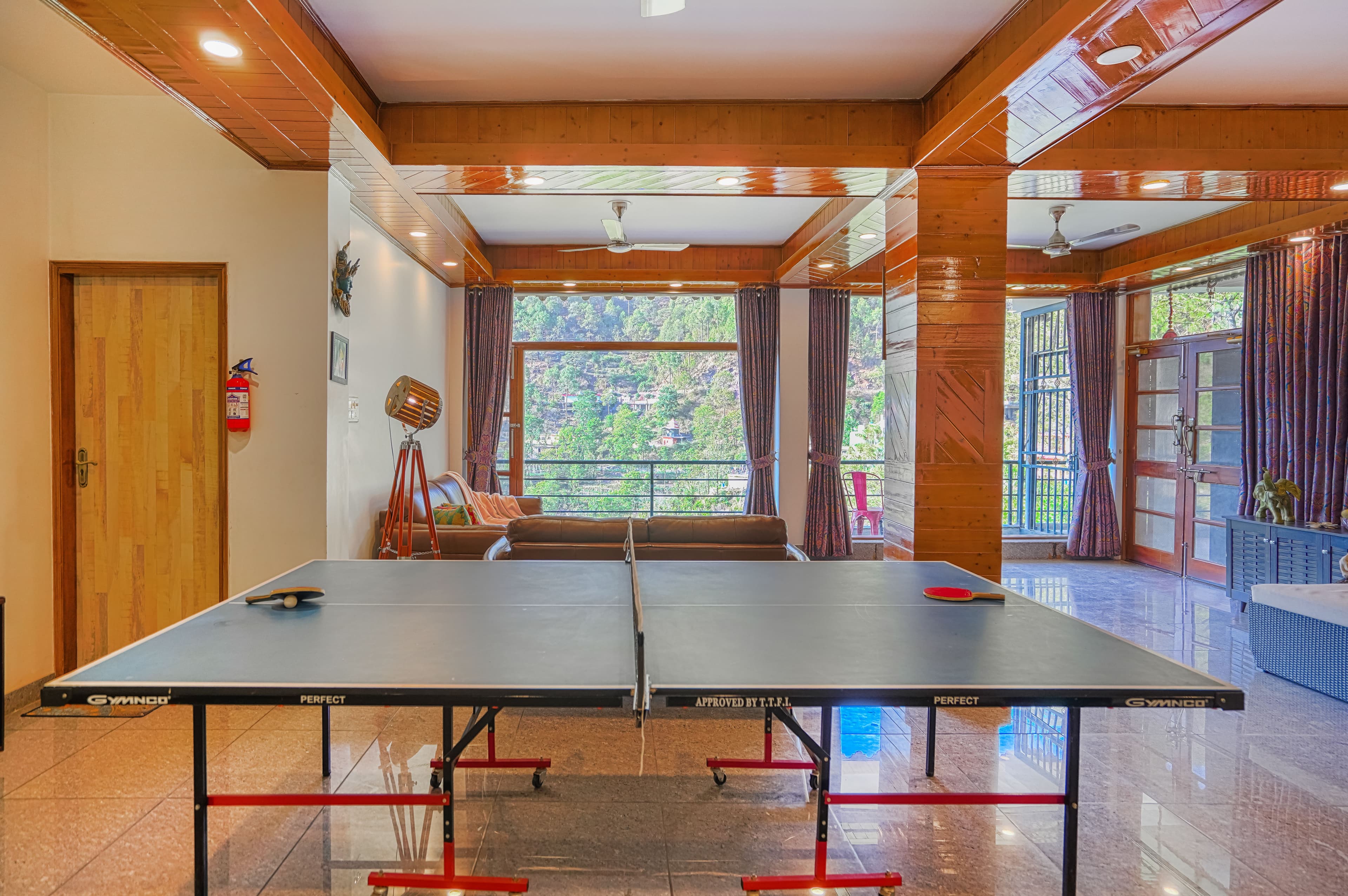 Dilli House | 3-BHK Rooftop Villa with Private Plunge Pool, Jacuzzi, and Gym - Image 46
