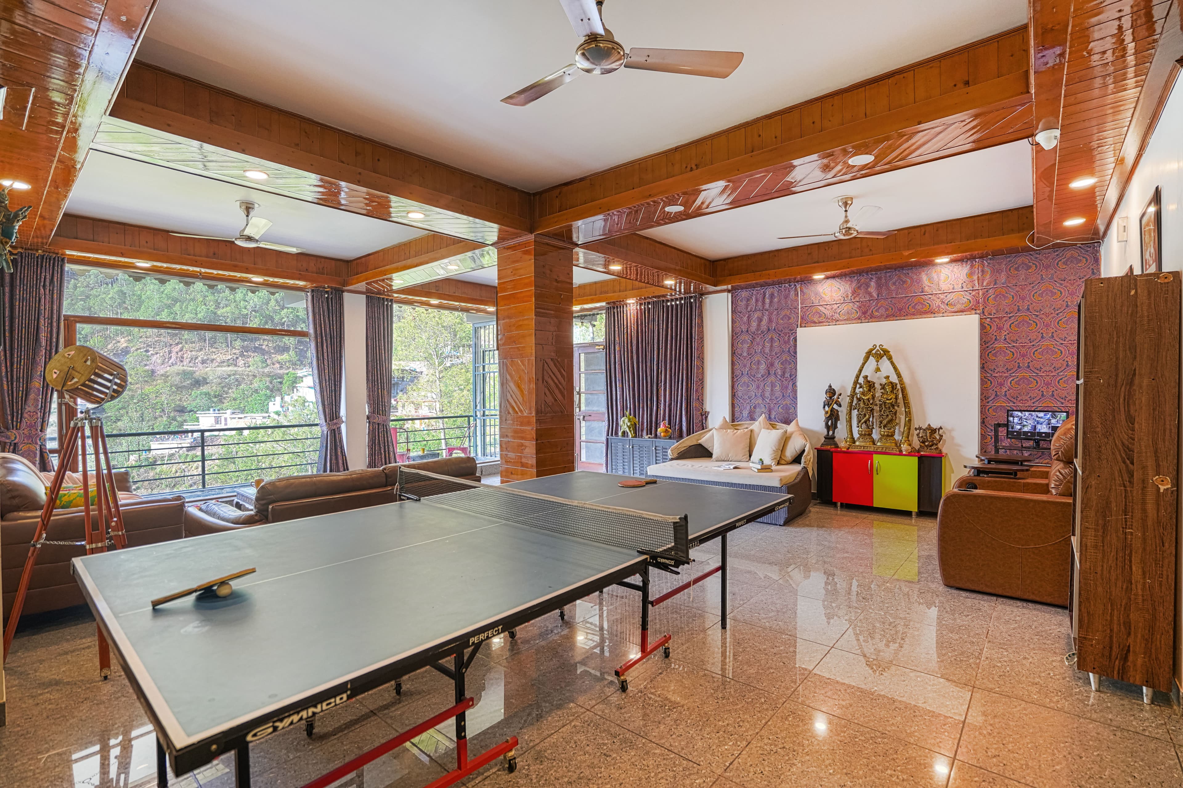 Dilli House | 3-BHK Rooftop Villa with Private Plunge Pool, Jacuzzi, and Gym - Image 15