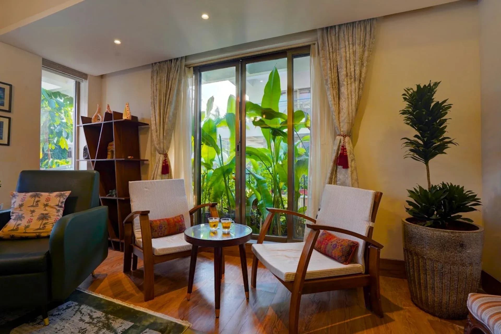 Adarsh Villa 3 | Pet-Friendly 3-BHK With Balcony, Bathtub and Scenic Views  - Image 3