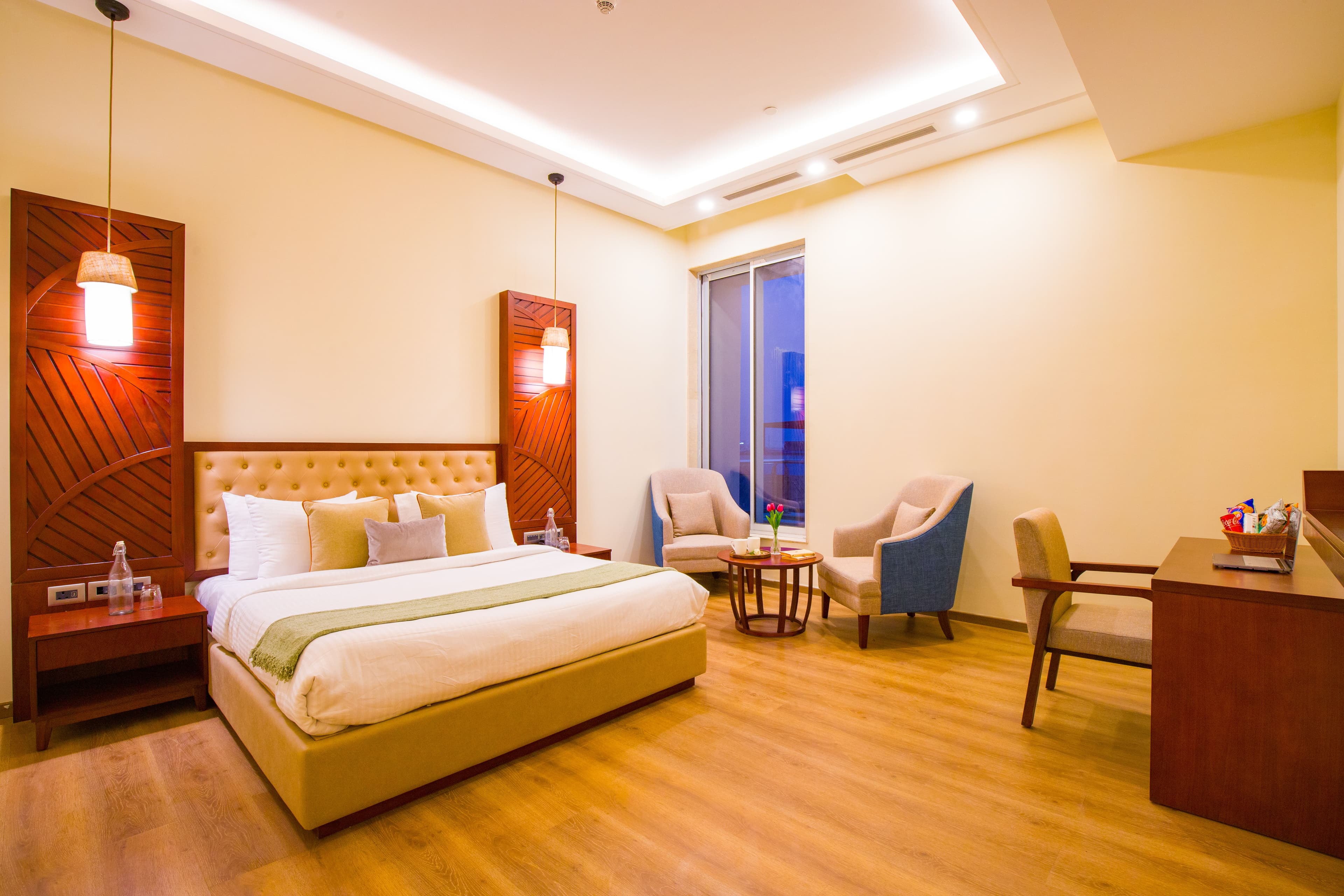 Eternal Oasis Aravali View Suite | Elegant 1-Room With Restaurant & Celebration Venue | Golf Course Road - Image 22
