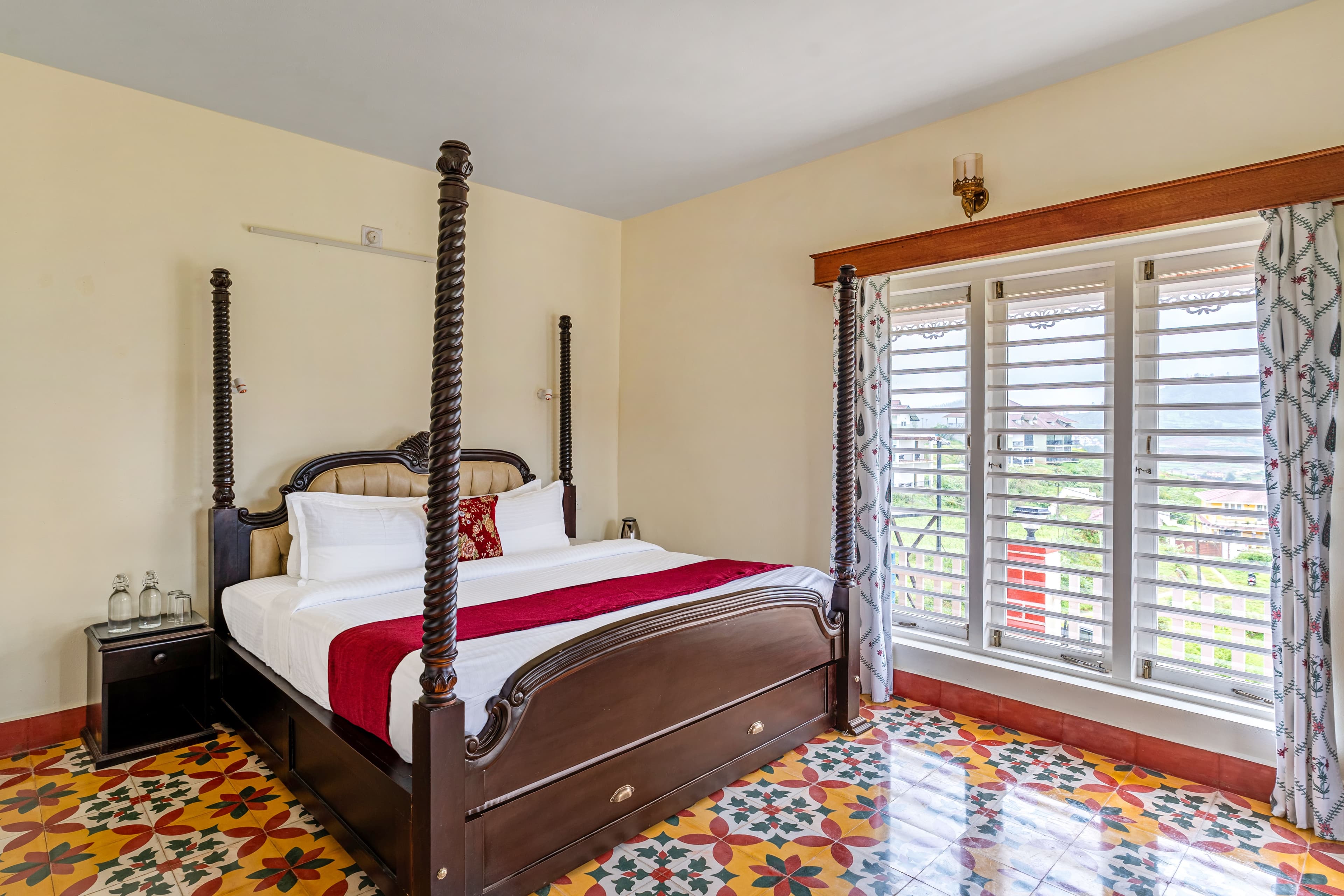 Mihirika’s Nirvana | 5-BHK With Garden, Gazebo, Bonfire Pit & Scenic Views; Near Karnataka Garden - Image 14