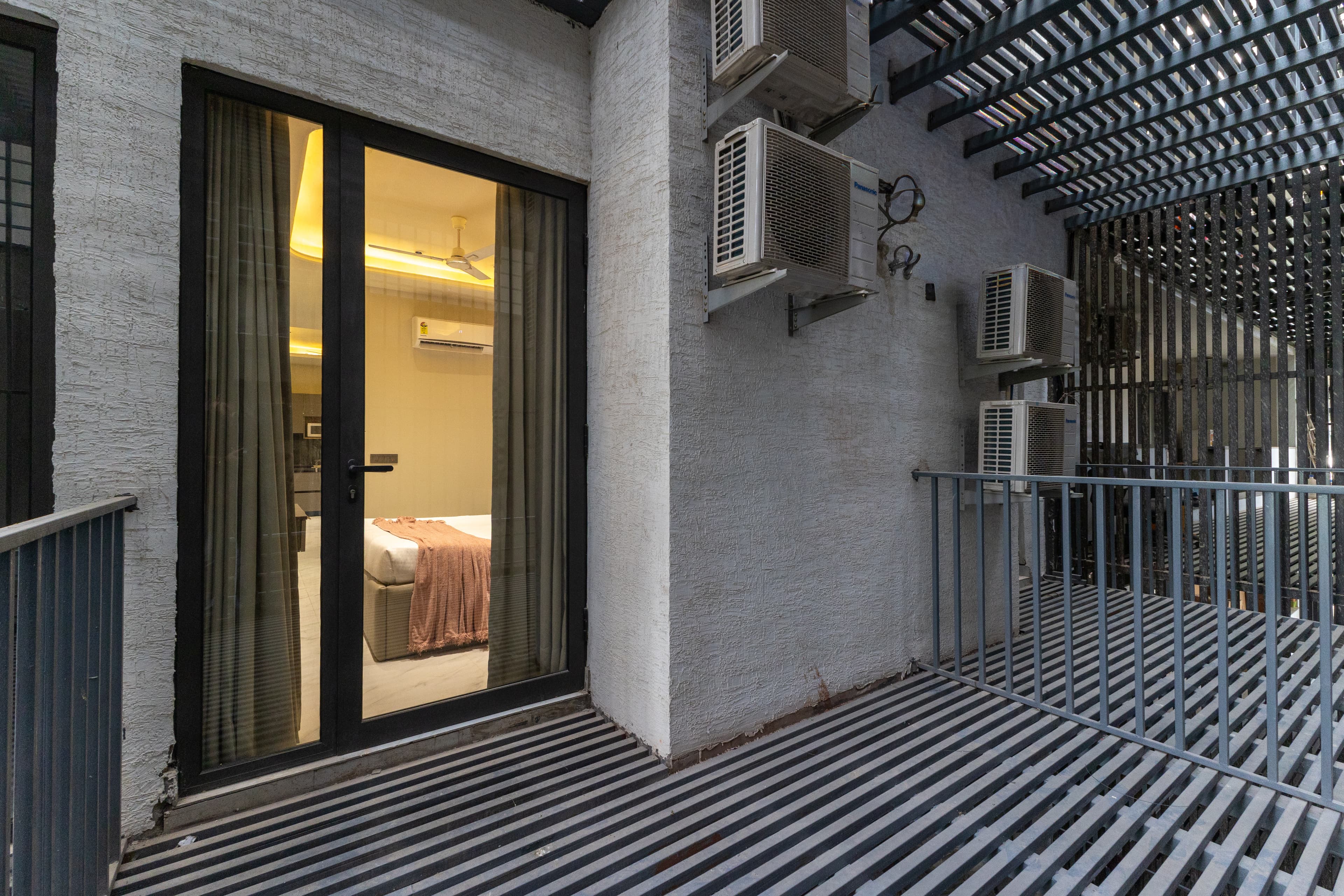 Luxora | 1-BHK with Restro, Lift, Gym & Conference Room | 1 km from Millennium City Centre /HUDA - Image 12