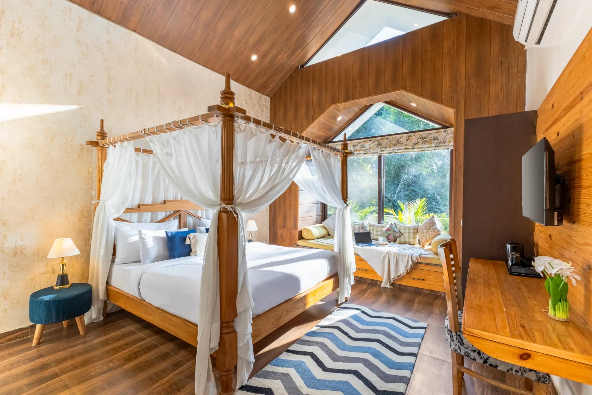 Rahta | 3-BHK Pet-friendly Retreat With Picturesque Balcony & Outdoor Patio - Image 18