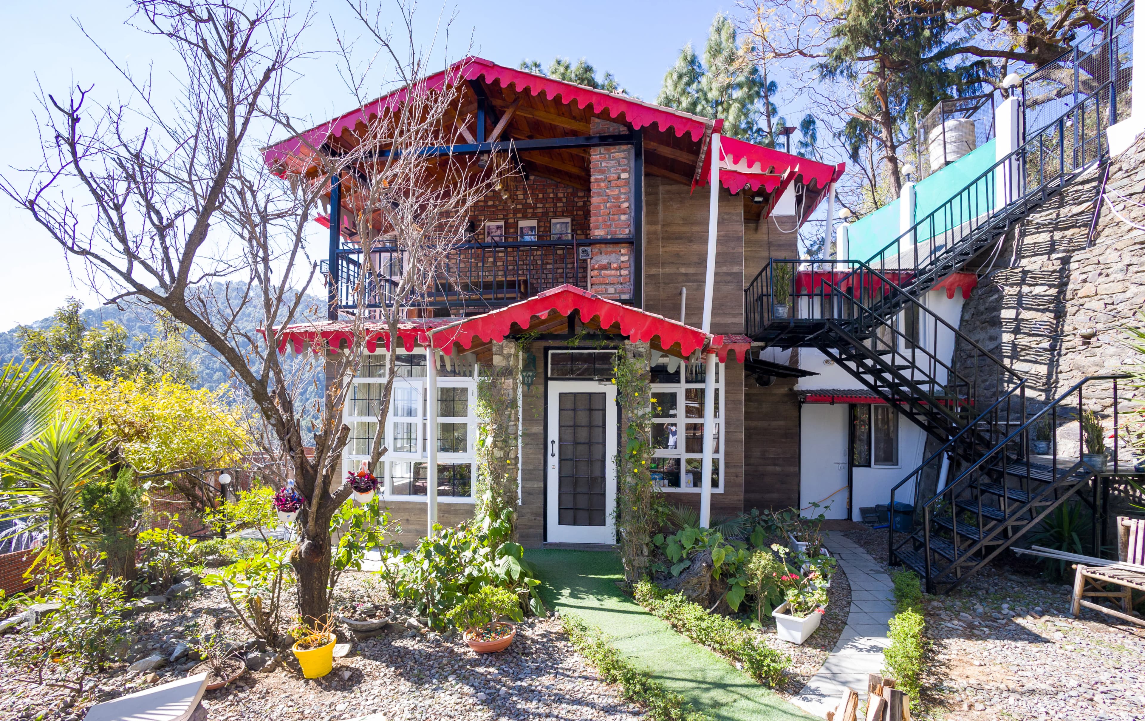 Farsauli 1°| Pet-friendly 3-BHK Hillside Getaway With Gazebo & Balcony - Image 6