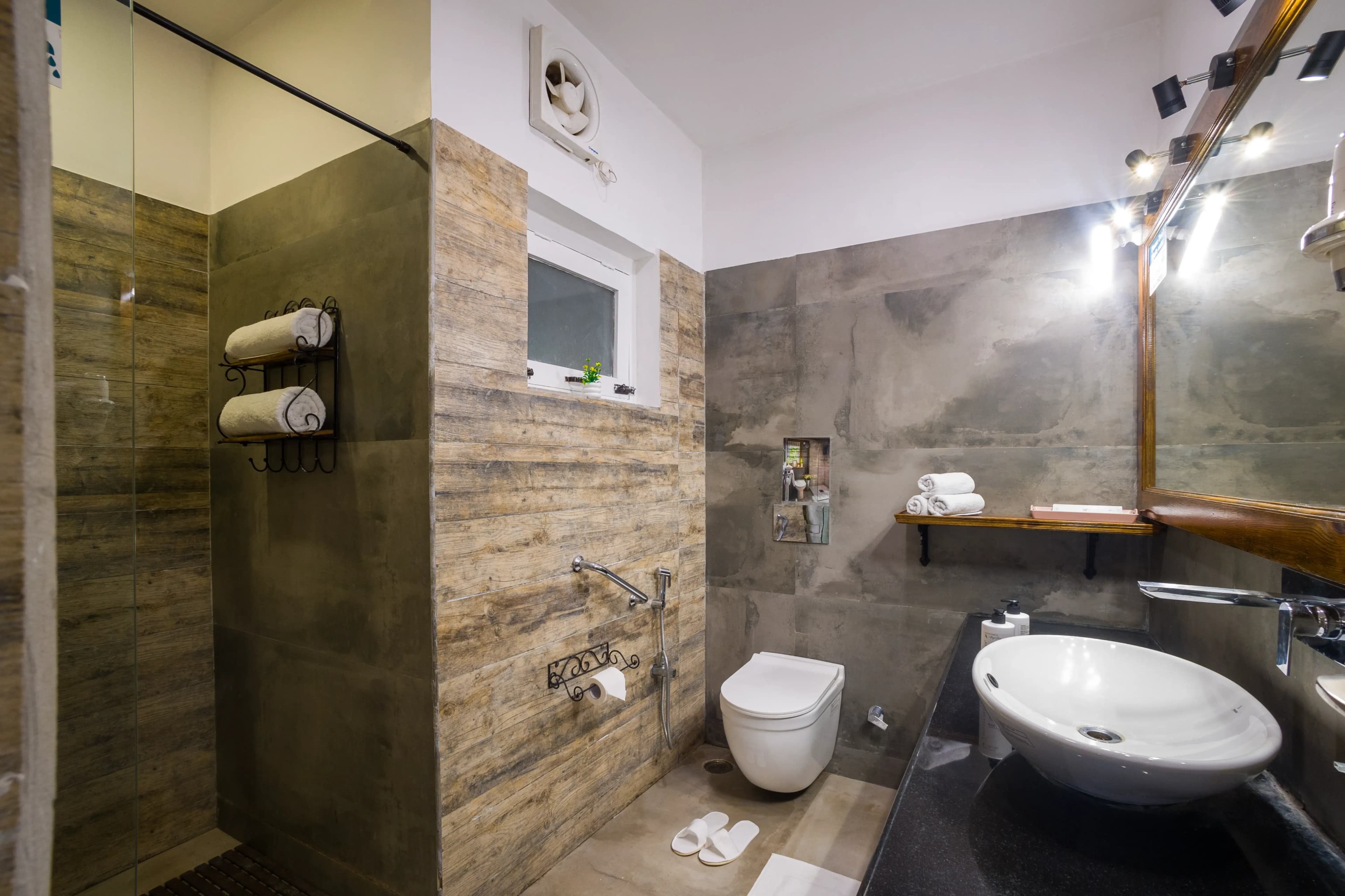 Farsauli 1°| Pet-friendly 3-BHK Hillside Getaway With Gazebo & Balcony - Image 14
