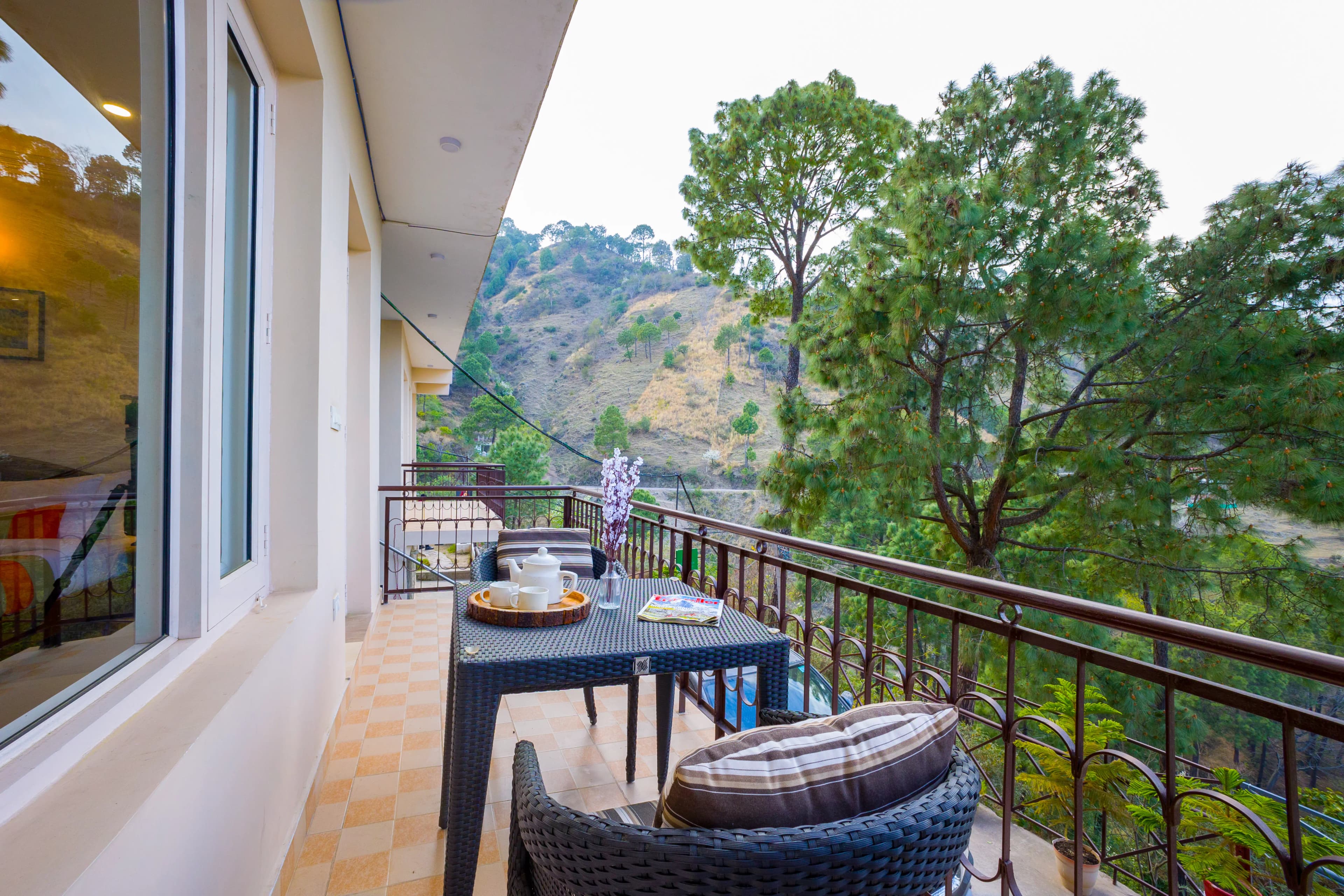 Captain’s Nest | 3-BHK Hilltop Hideaway With Garden & Scenic Views - Image 25