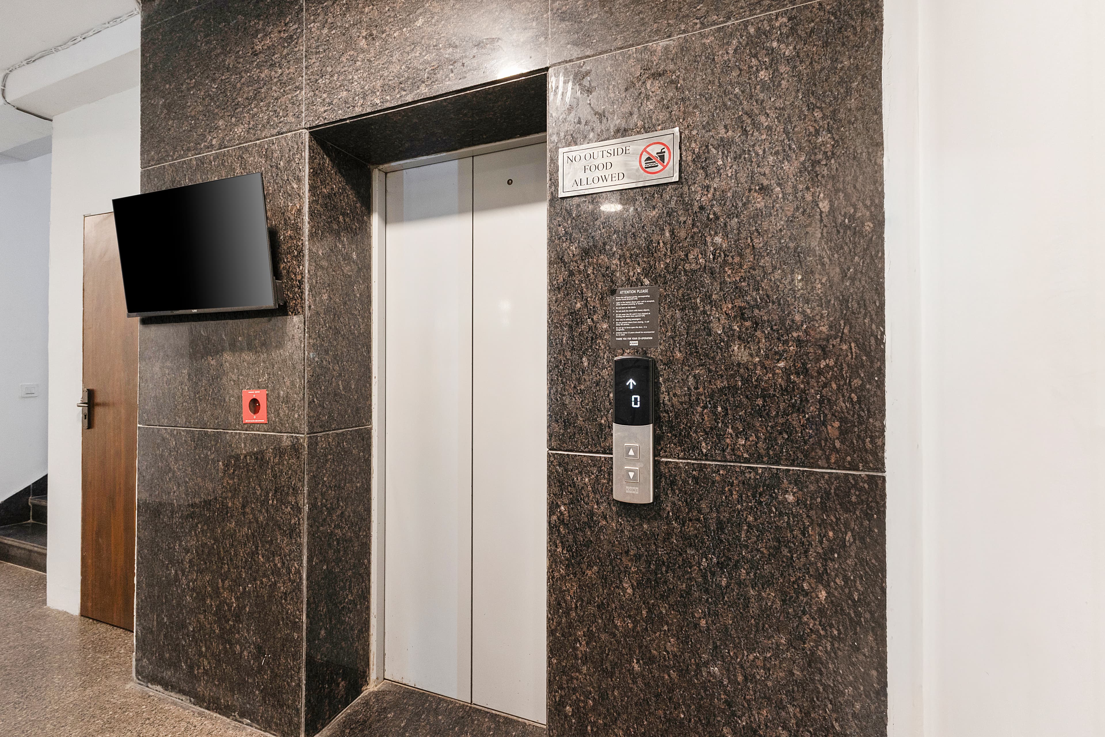 Liv Regalia Serviced Apartments | 1-BHK with a Double Bed, Restro, Gym, Lift & Conference Room | Close to Millennium City Centre (HUDA) - Image 8