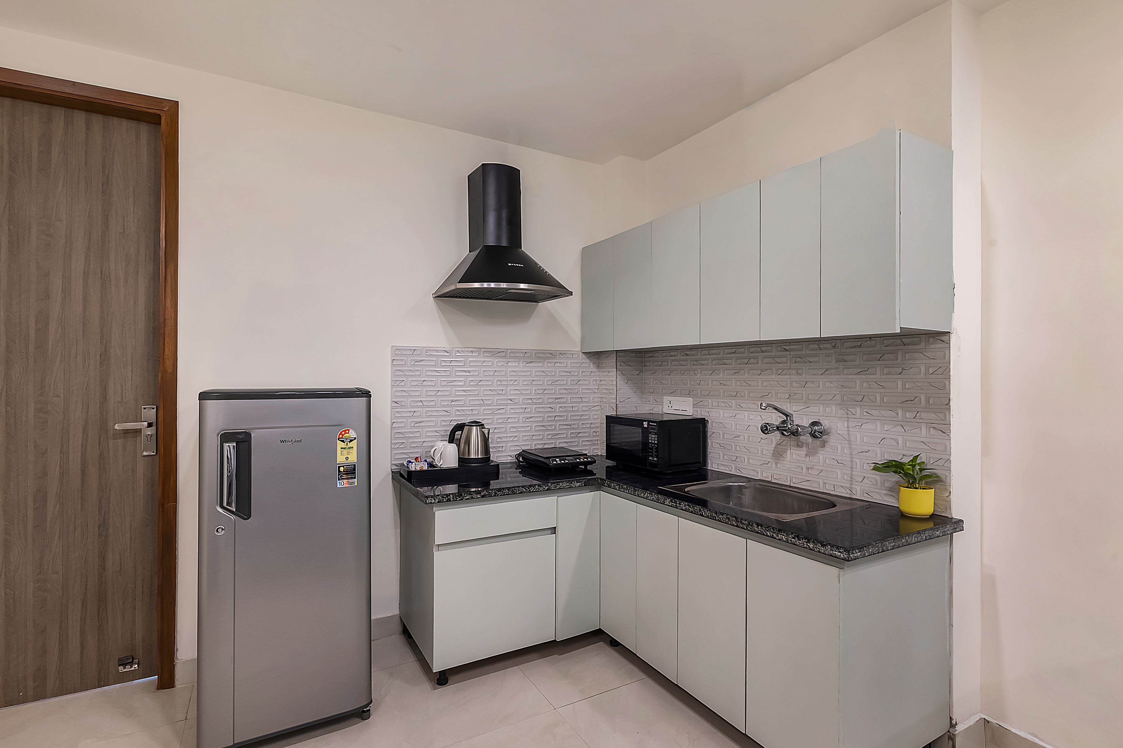 Liv Regalia Serviced Apartments | 1-BHK With Balcony with Restaurant, Lift, Gym & Conference Room | 1 km from Millennium City Centre - Image 10