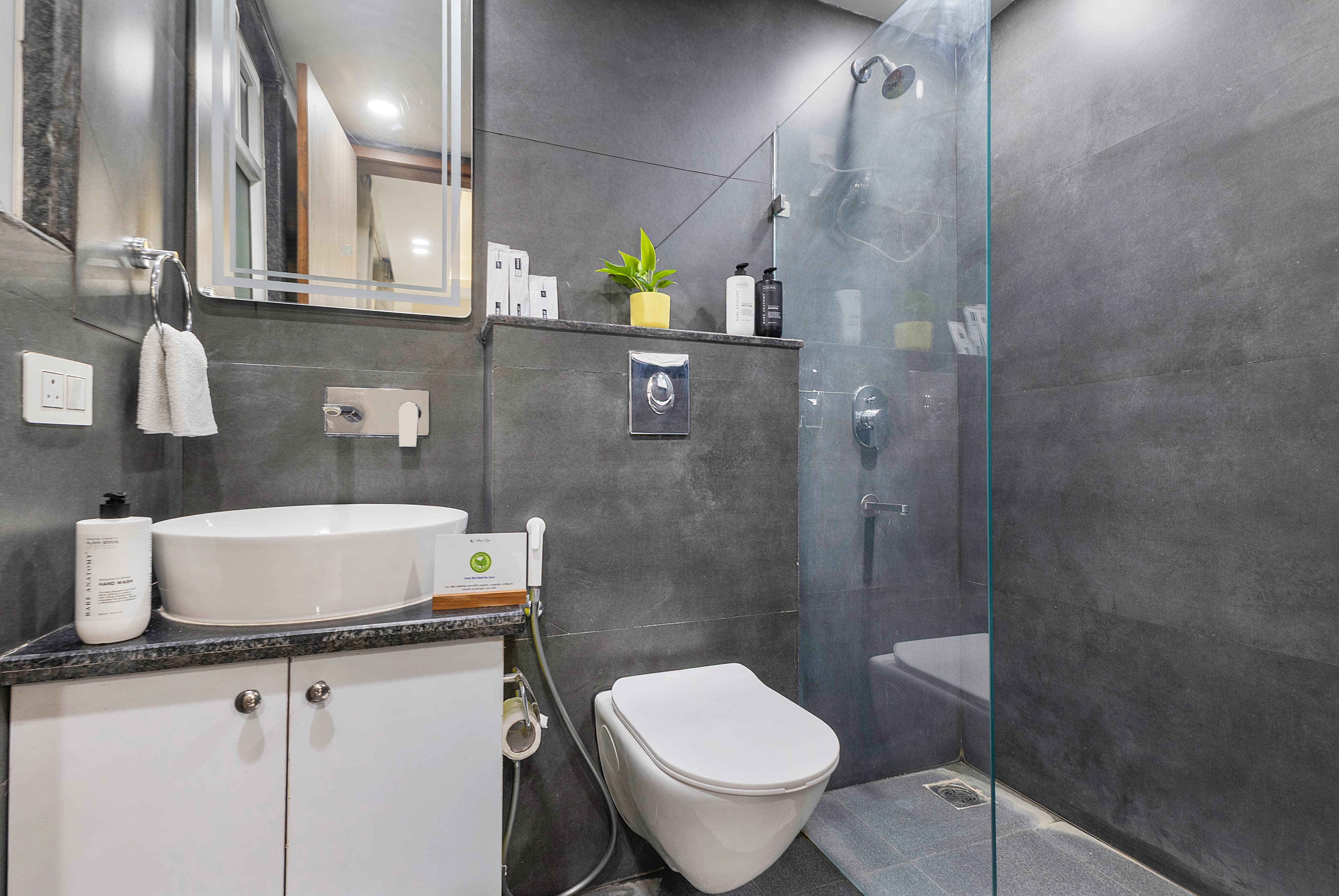 Liv Regalia Serviced Apartments | 1-BHK with a Double Bed, Restro, Gym, Lift & Conference Room | Close to Millennium City Centre (HUDA) - Image 17