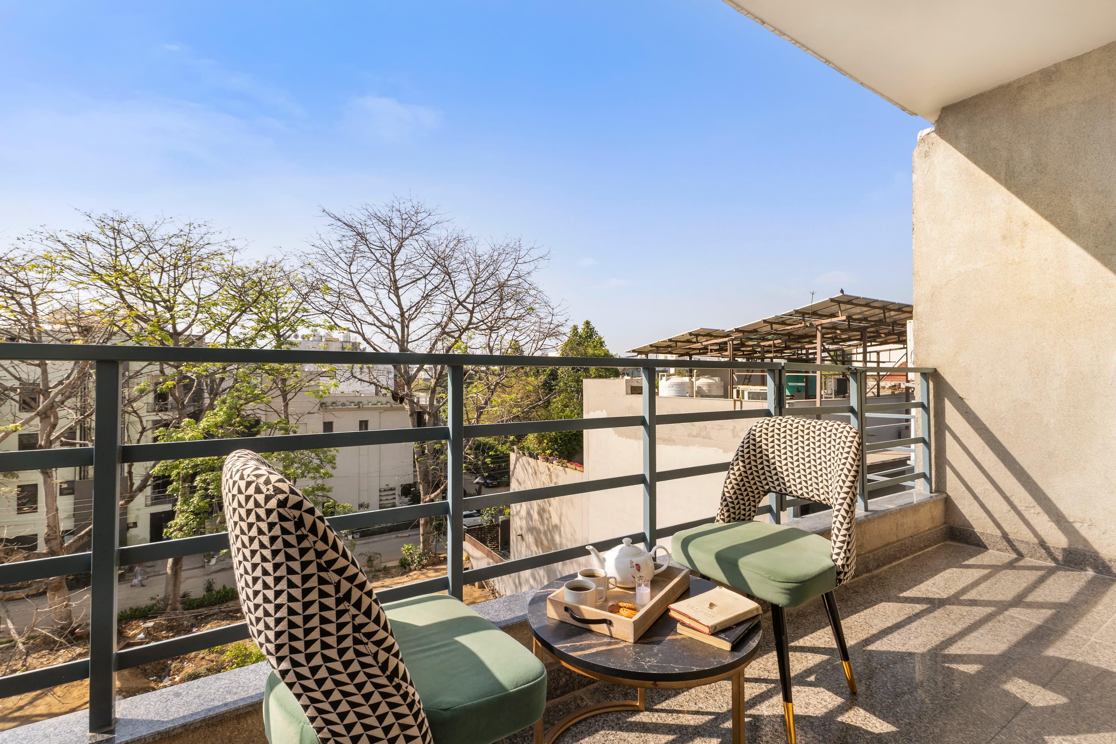 Liv Regalia Serviced Apartments | 1-BHK with a Double Bed, Restro, Gym, Lift & Conference Room | Close to Millennium City Centre (HUDA) - Image 11