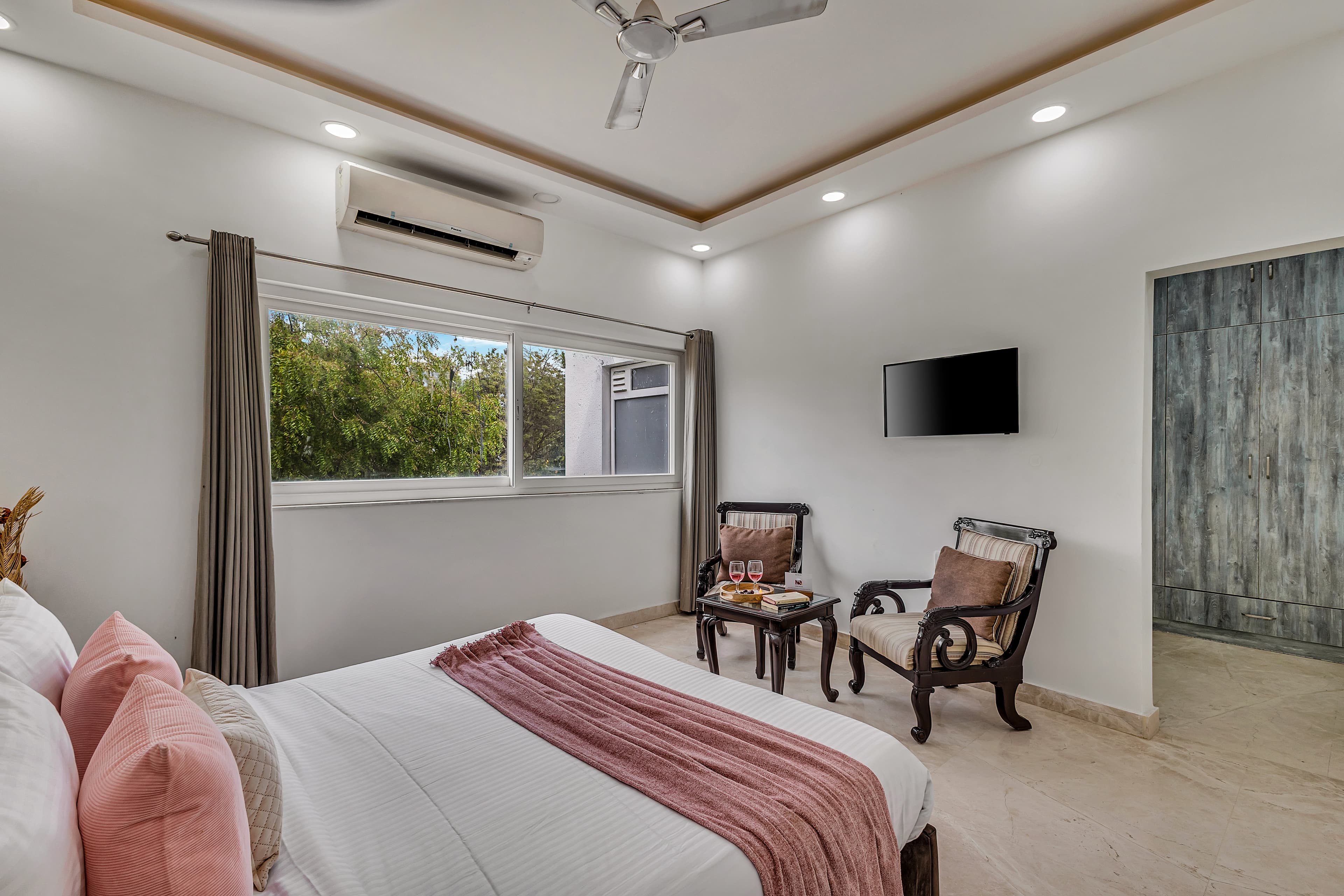 Ratikara Ullaas | 2-BHK with Private Pool, Lounge Space, Pool table & Lawn - Image 20