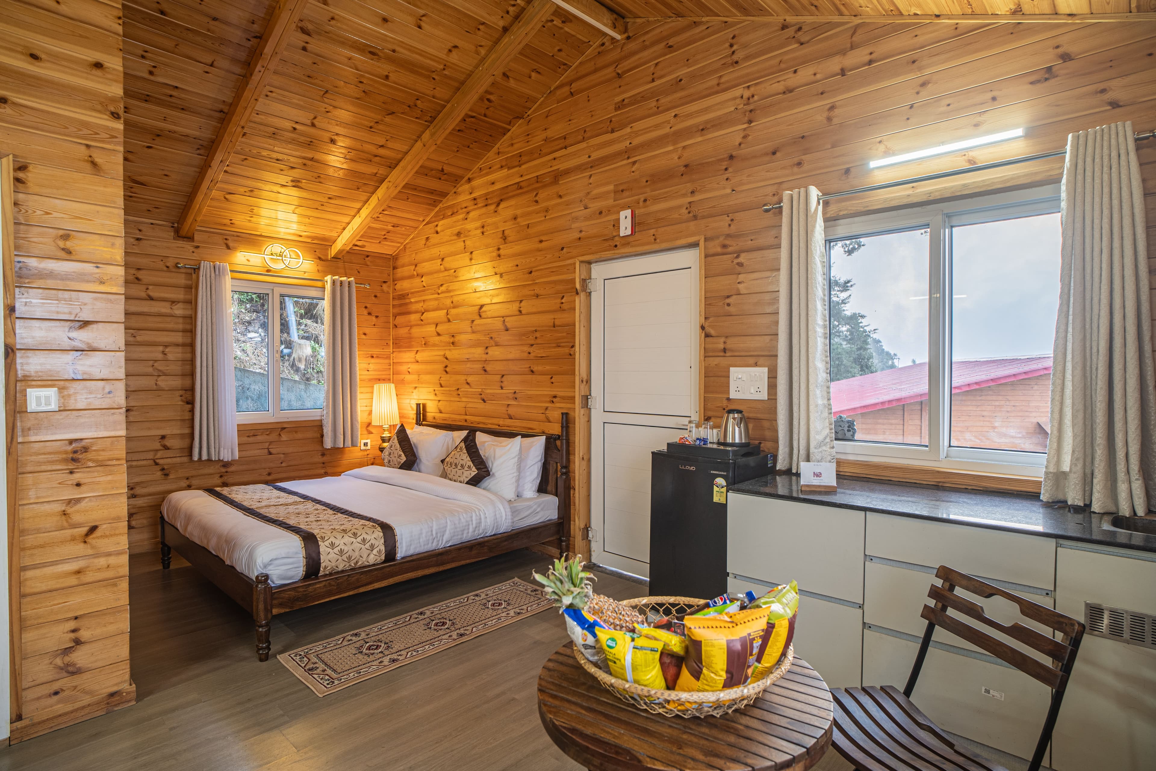 The Urban Escape Harmony | 1 Family Cottage | Hillside Duplex With Scenic Views - Image 21