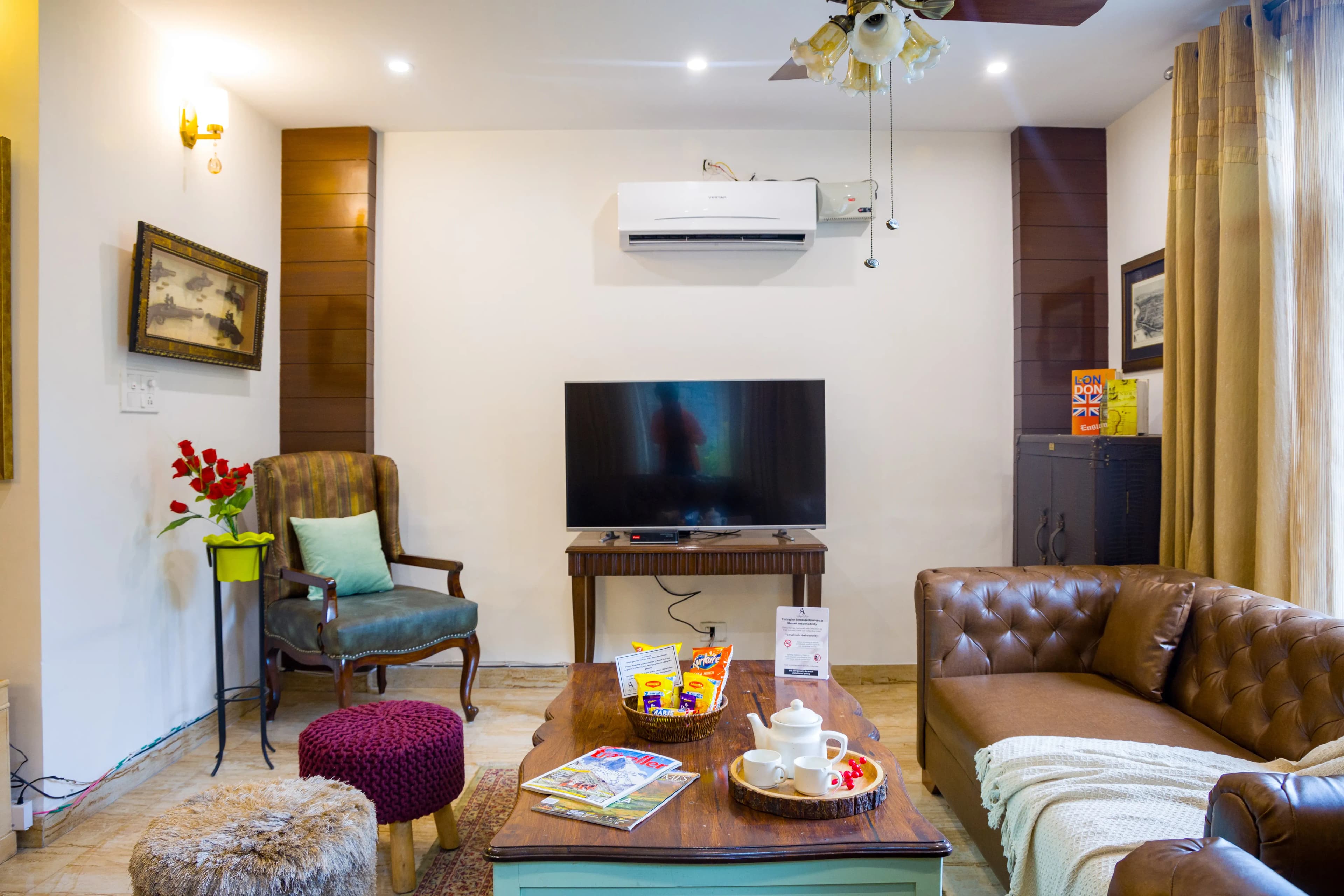 Kasauli Woods Cottage | Hillside 3-BHK Retreat With Outdoor Lounge, Balcony & Scenic Views - Image 10