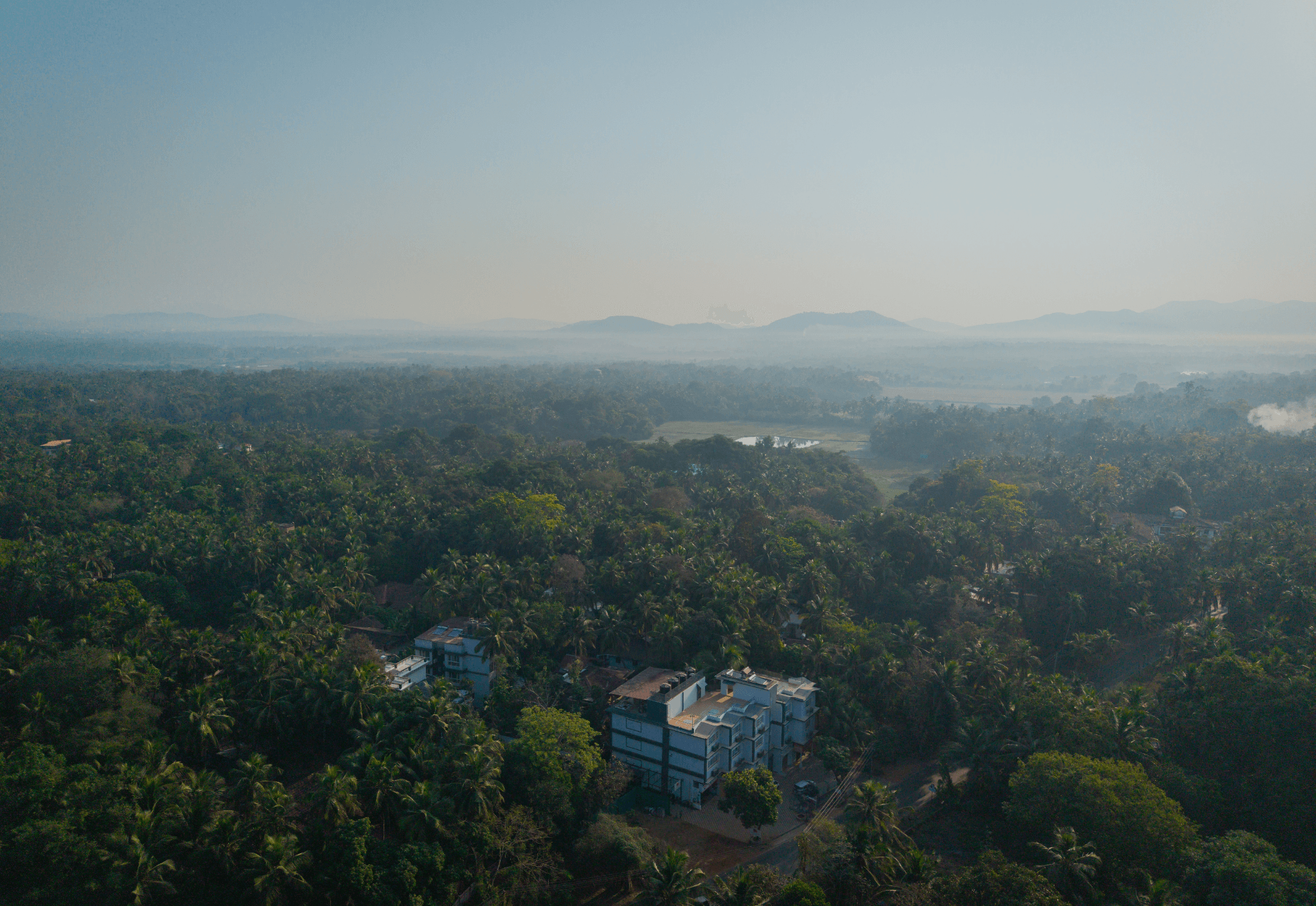 Goan Bliss Deluxe Room | Boutique Resort Stay Near Varca & Benaulim Beaches with Pool, Restro & Library - Image 27