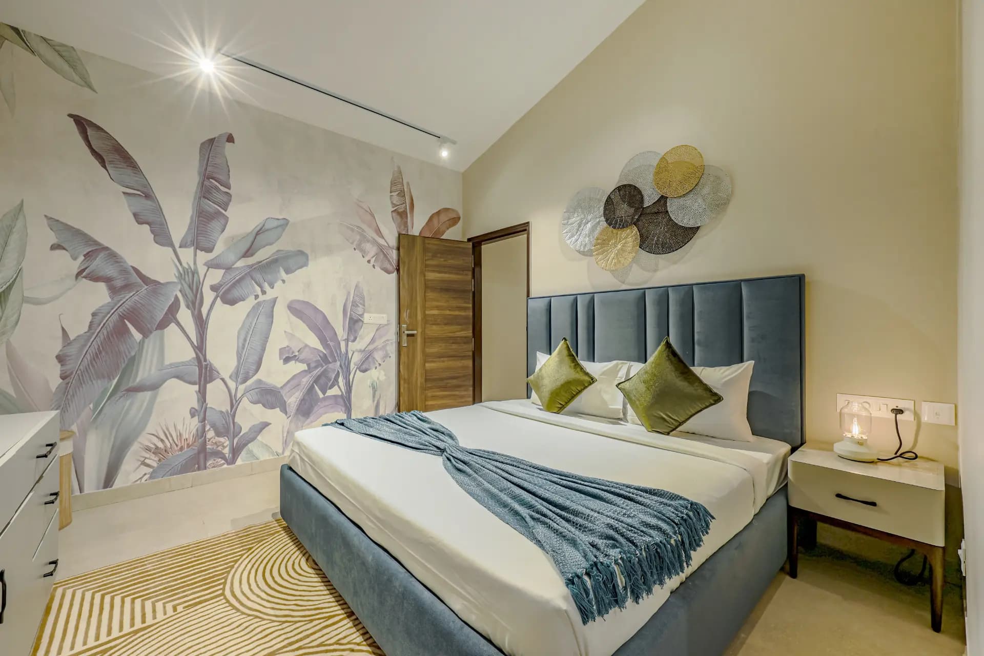 Veera Marina | Charming 3-BHK Apt Near Candolim Beach With Common Pools & Lift  - Image 38