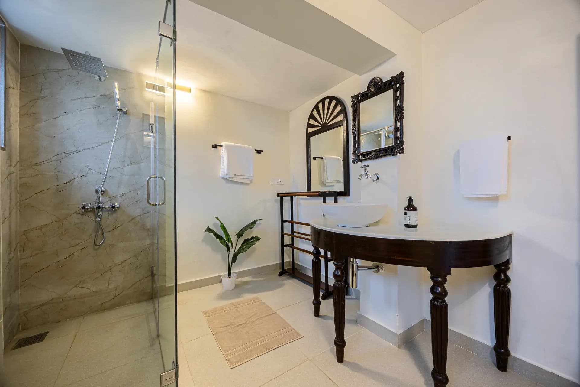 Casa Boa Vida | Luxe 4-BHK Villa Near Candolim Beach With Private Pool, Terrace & Bar - Image 42