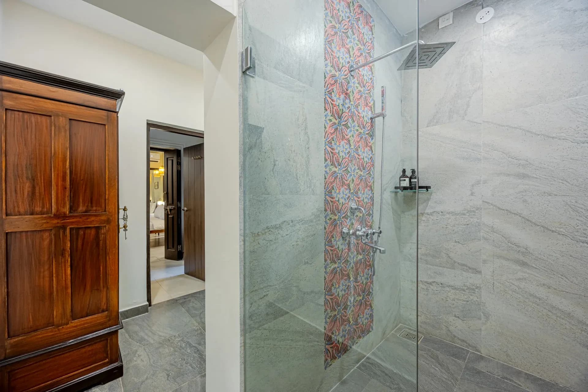 Casa Boa Vida | Luxe 4-BHK Villa Near Candolim Beach With Private Pool, Terrace & Bar - Image 40