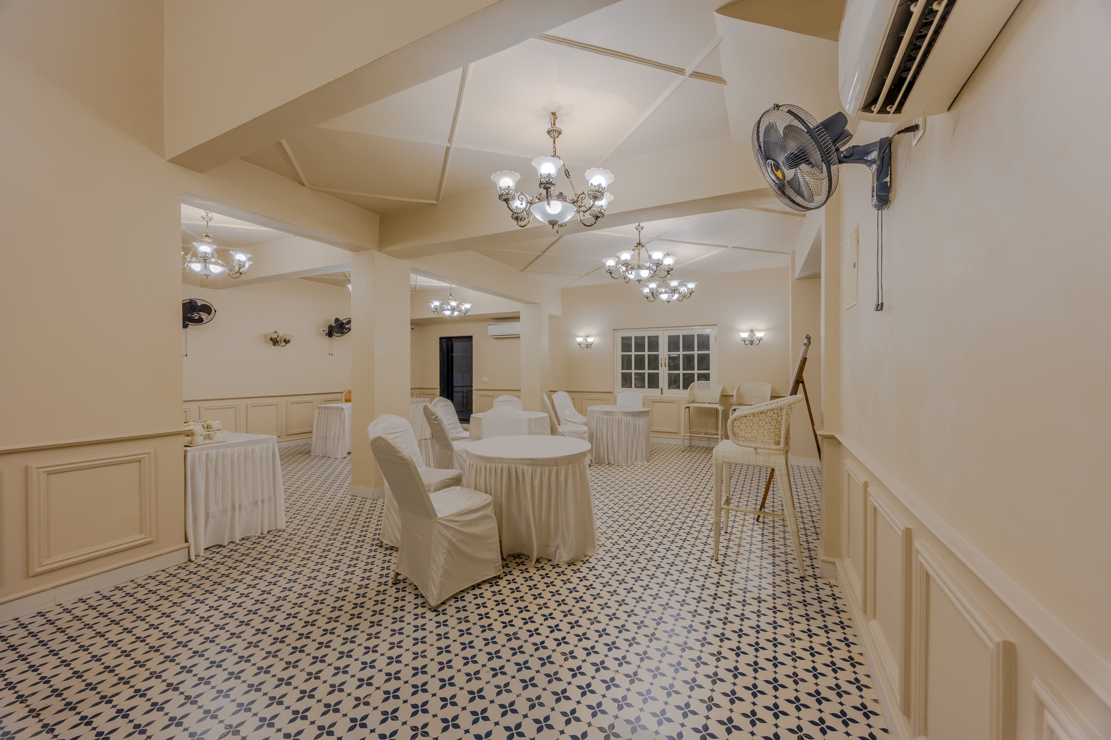 Goan Bliss Junior Suite | Spacious Boutique Suite with Living Room, Private Terrace, Shared Pool, Restro, Spa & Library - Image 35