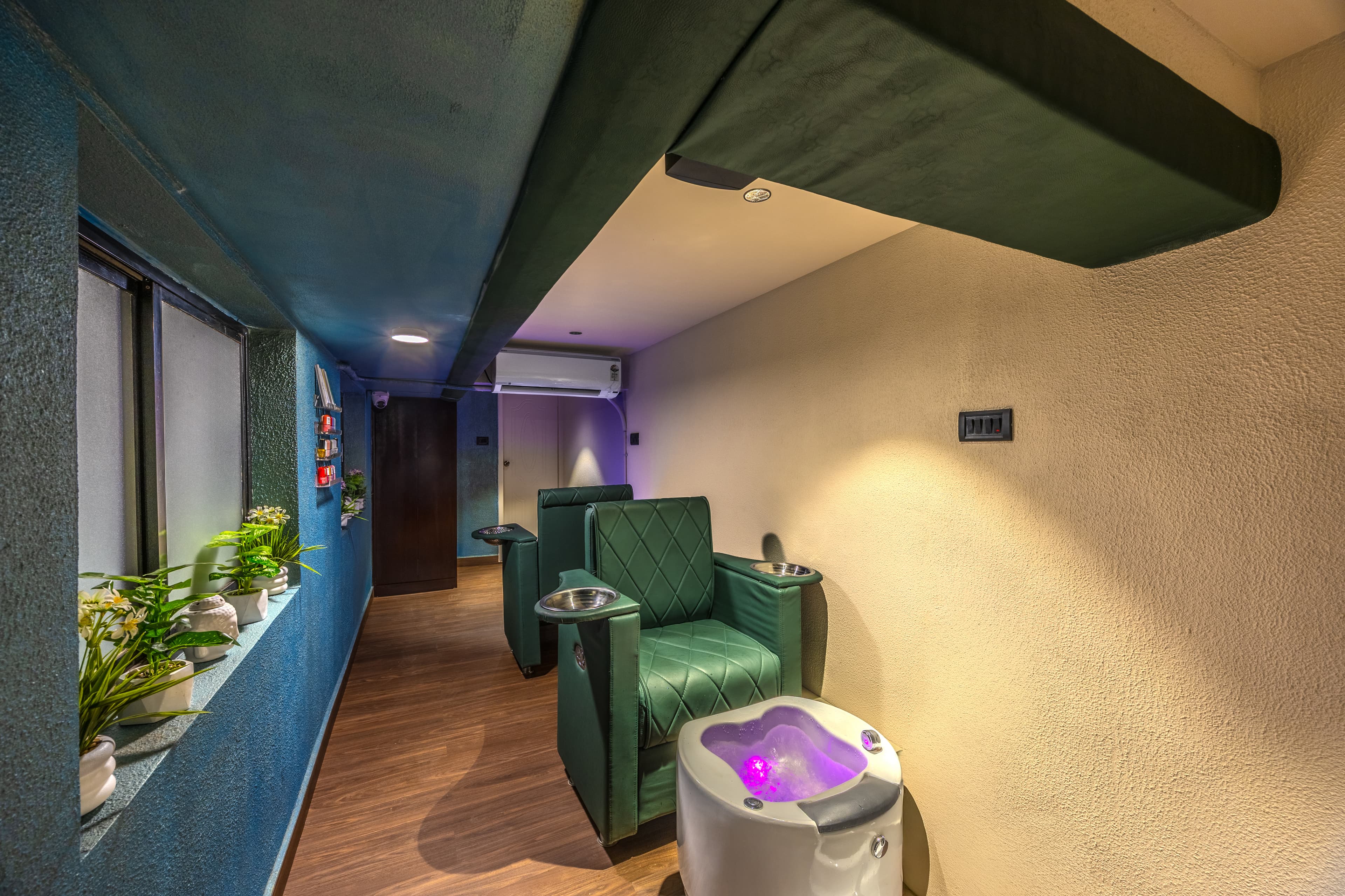 Goan Bliss Junior Suite | Spacious Boutique Suite with Living Room, Private Terrace, Shared Pool, Restro, Spa & Library - Image 32