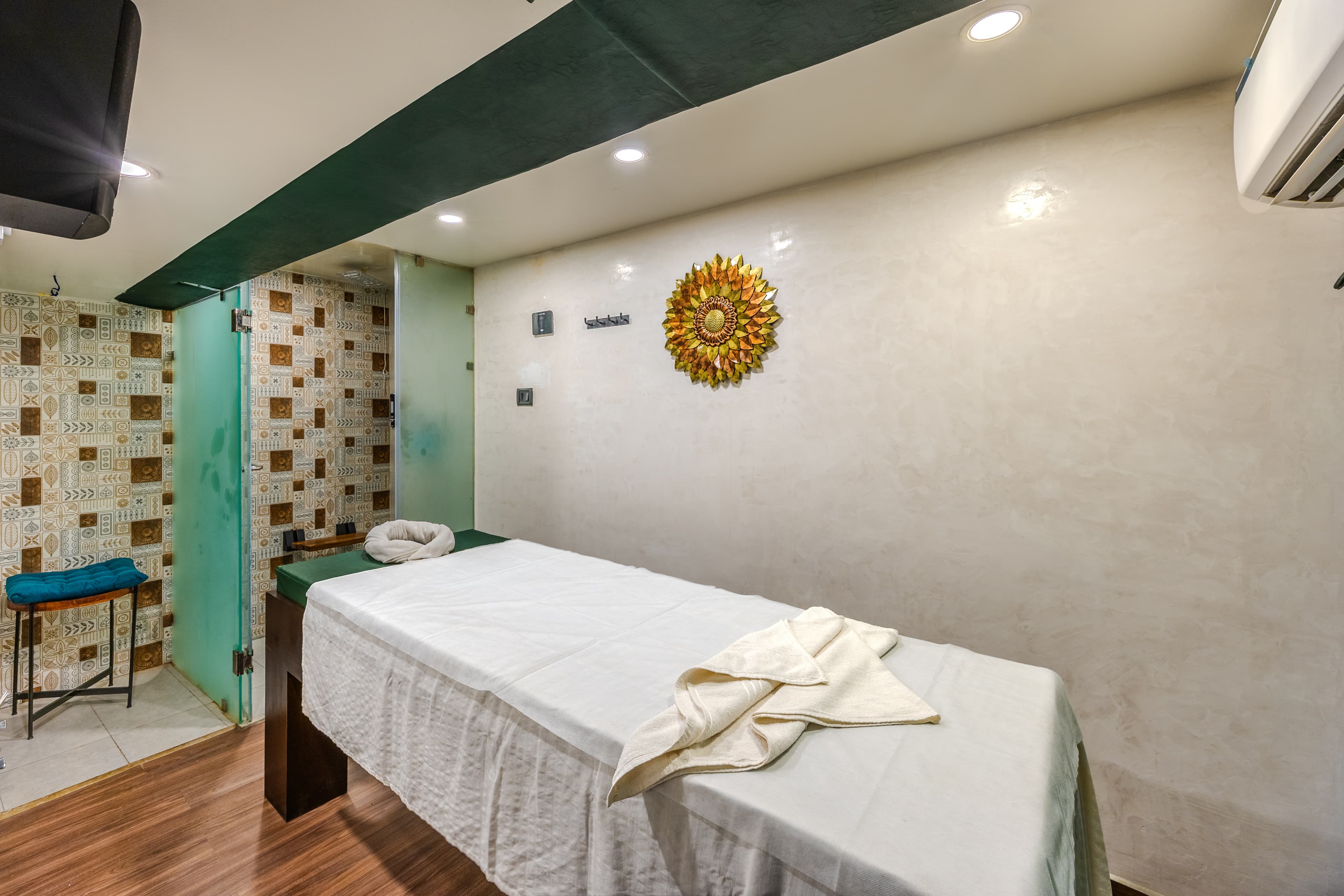 Goan Bliss Premium Room | Aesthetic Suite in a Boutique Resort with Pool, Dining, Library & Serene Tropical Setting - Image 30
