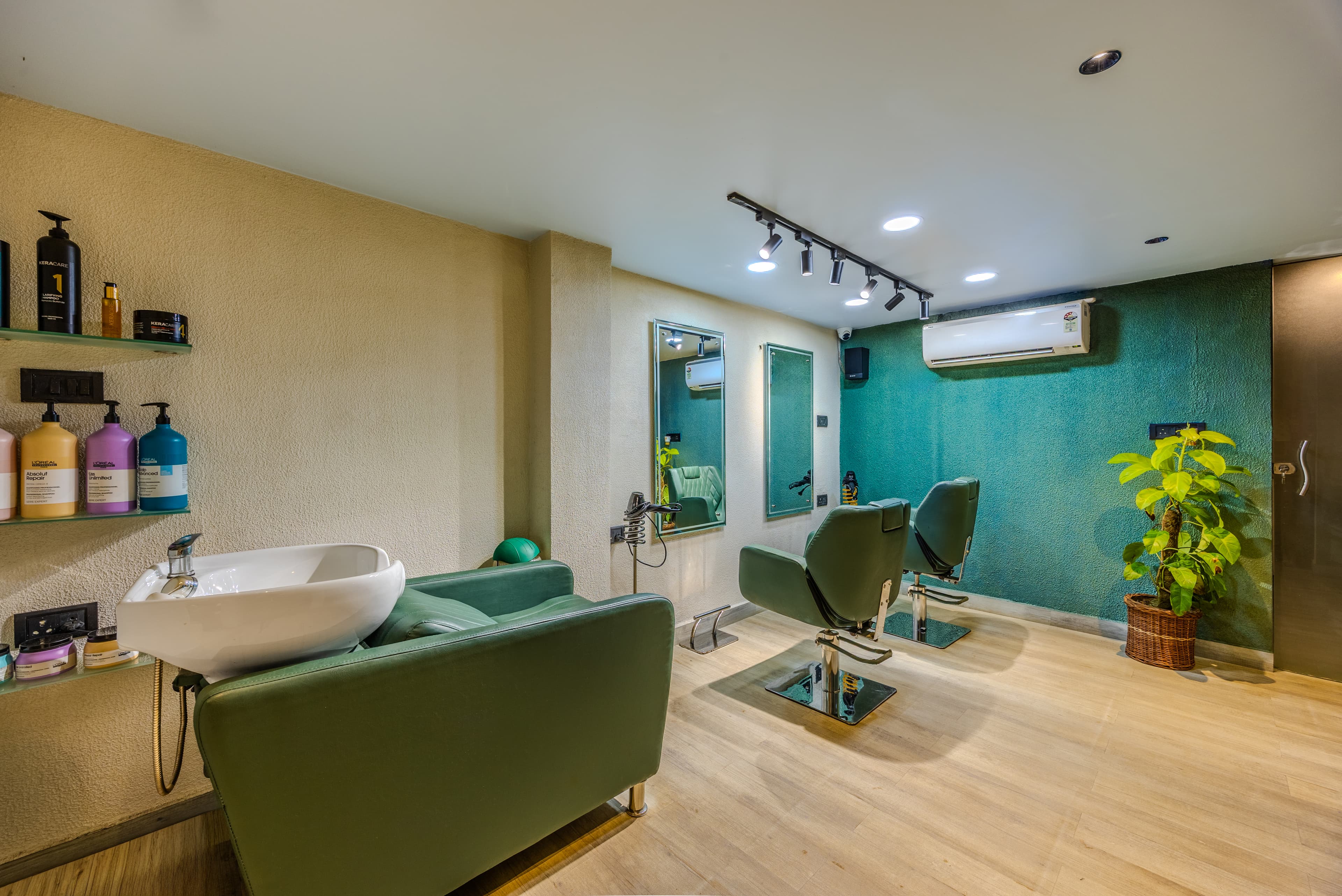 Goan Bliss Junior Suite | Spacious Boutique Suite with Living Room, Private Terrace, Shared Pool, Restro, Spa & Library - Image 19