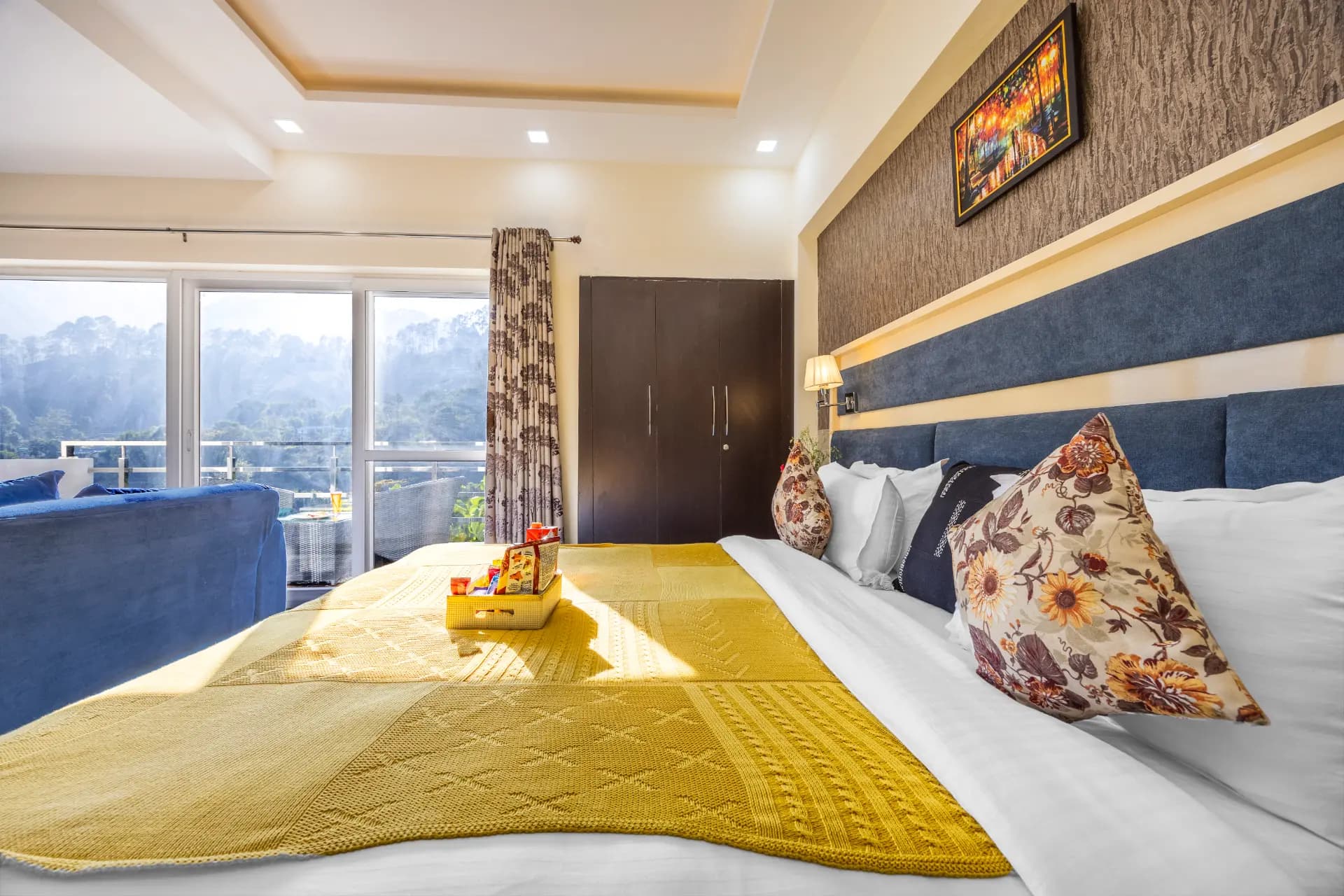 Kingdom Heartz |  Cosy Pet-friendly Studio Apartment With Balcony, Common Pool, Common Garden & Restaurant - Image 11