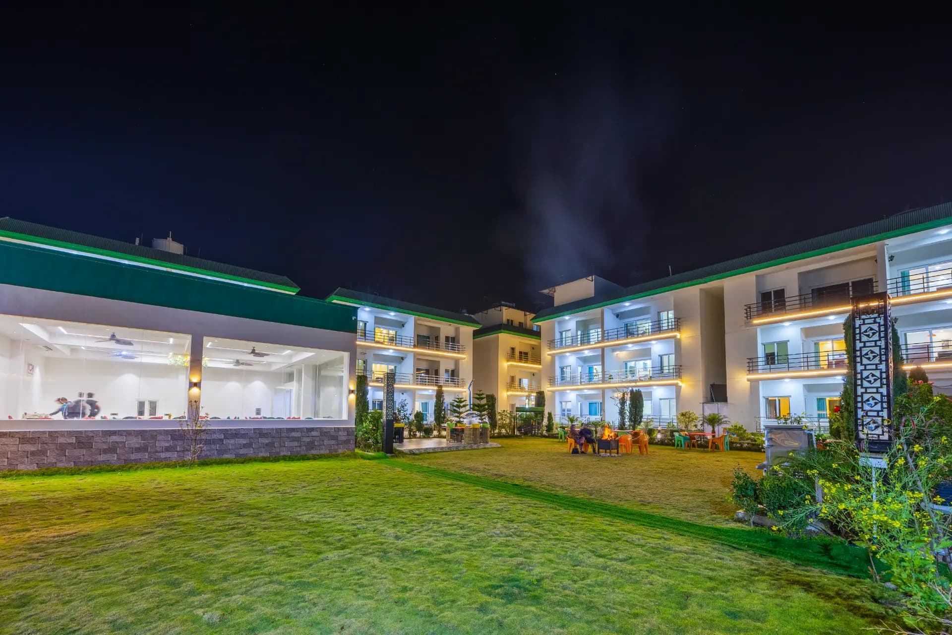 Kingdom Heartz |  Cosy Pet-friendly Studio Apartment With Balcony, Common Pool, Common Garden & Restaurant - Image 18