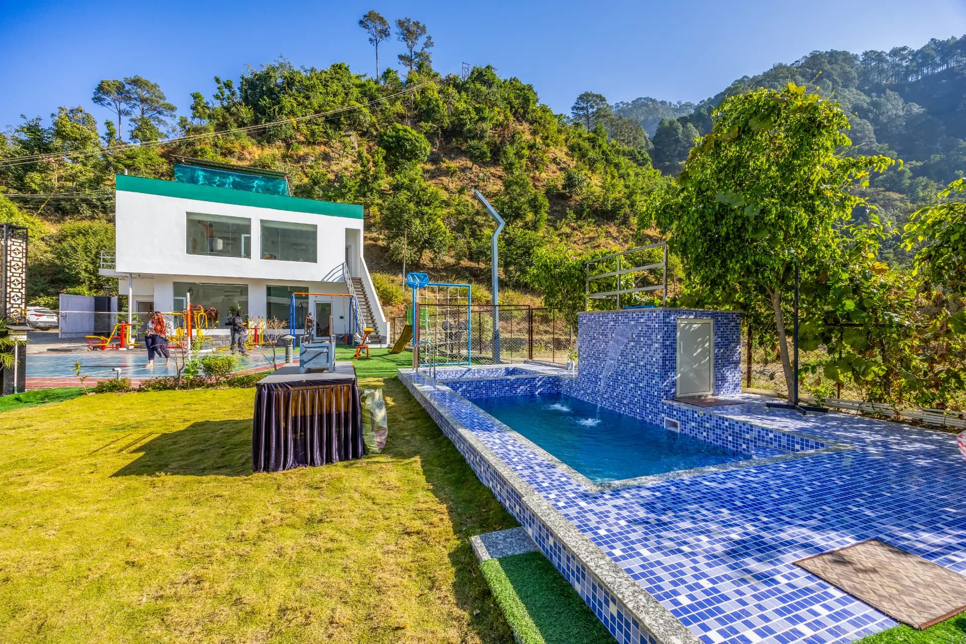 Kingdom Heartz |  Cosy Pet-friendly Studio Apartment With Balcony, Common Pool, Common Garden & Restaurant - Image 22