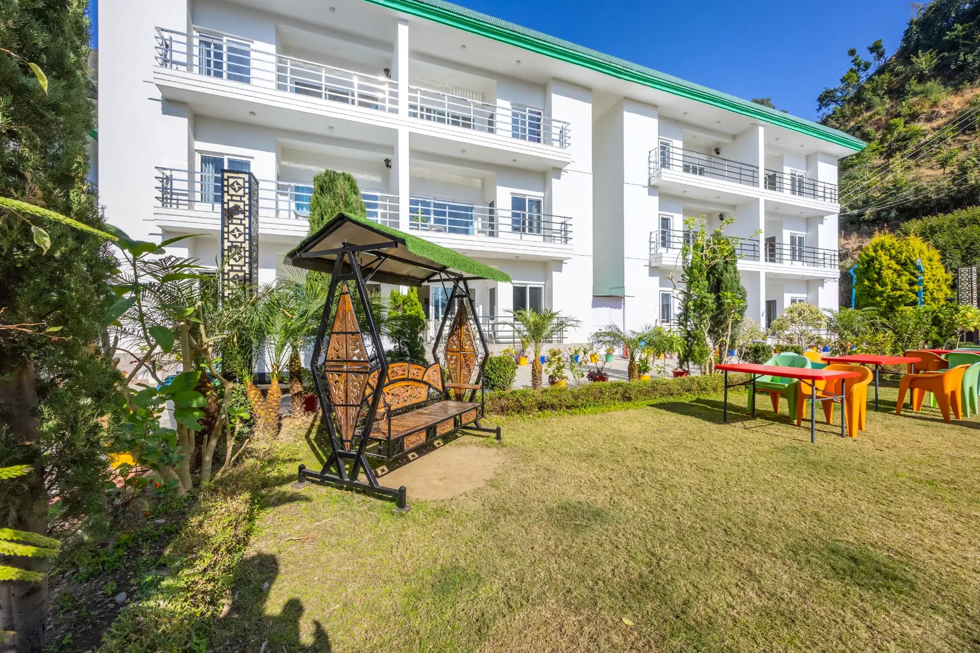 Kingdom Heartz |  Cosy Pet-friendly Studio Apartment With Balcony, Common Pool, Common Garden & Restaurant - Image 19