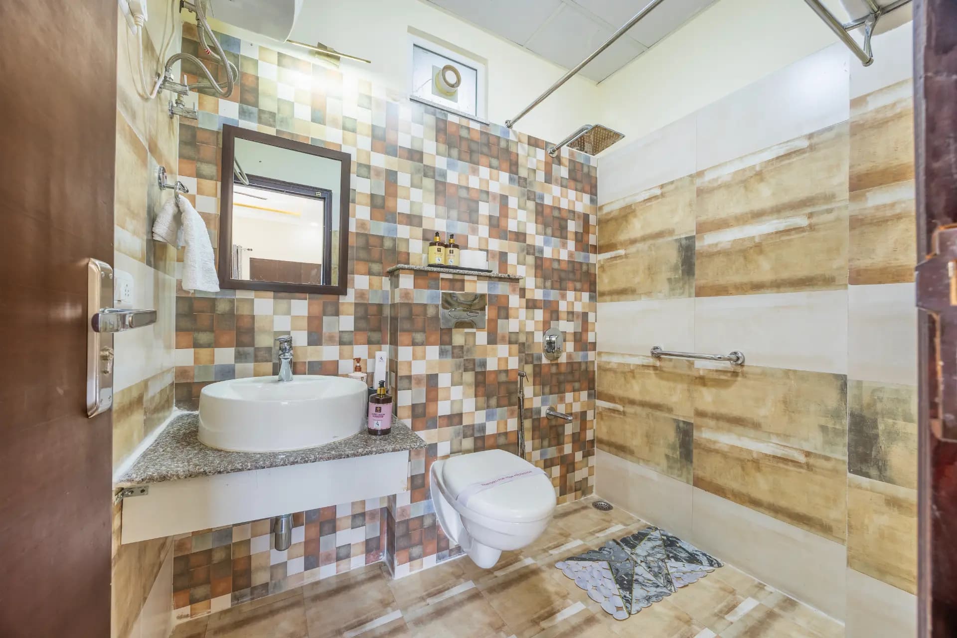 Kingdom Heartz | Elegant Pet-friendly 2-BHK Apartment With Balcony, Common Pool, Common Garden & Restaurant  - Image 33