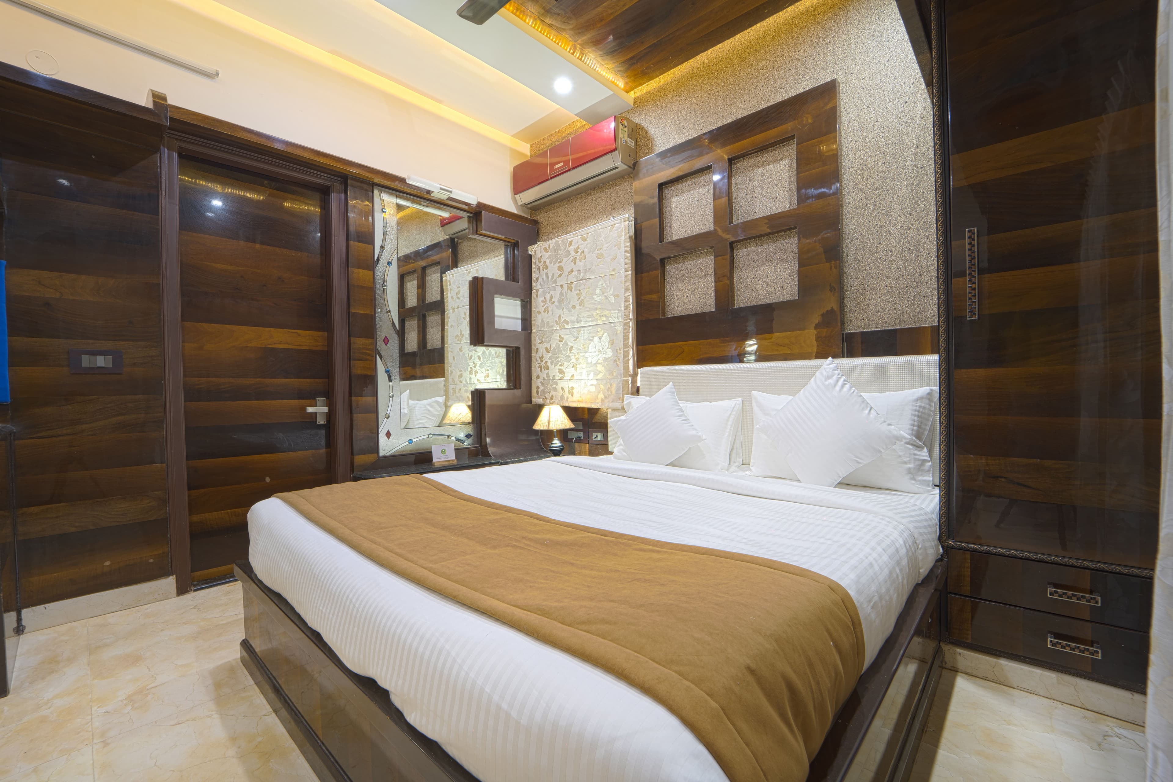 Royal Valora | Charming 5-BHK Villa With Garden, Lounge Area & Modern Comforts |  near Gundamagere Lake - Image 13