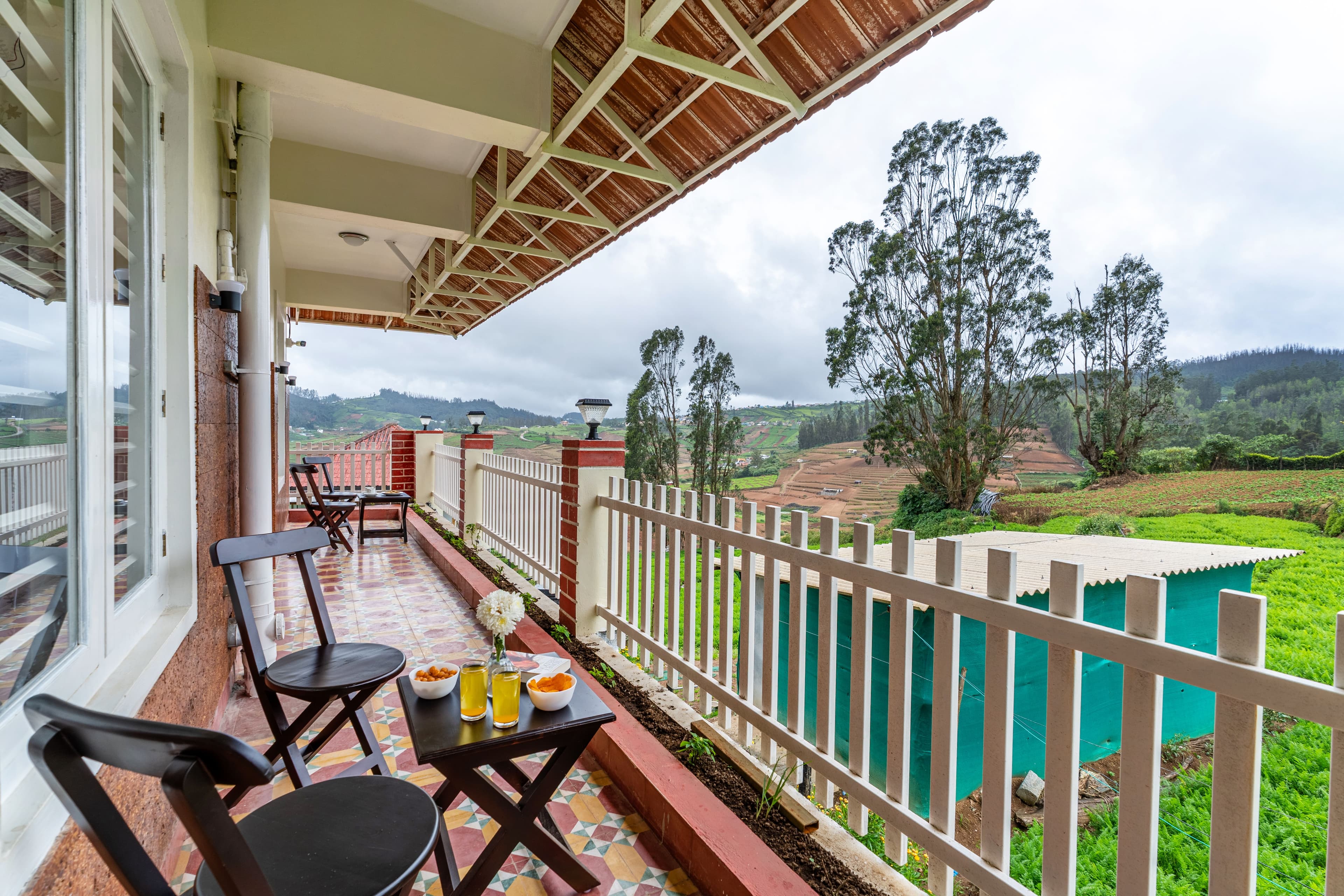 Mihirika’s Nirvana | 5-BHK With Garden, Gazebo, Bonfire Pit & Scenic Views; Near Karnataka Garden - Image 21