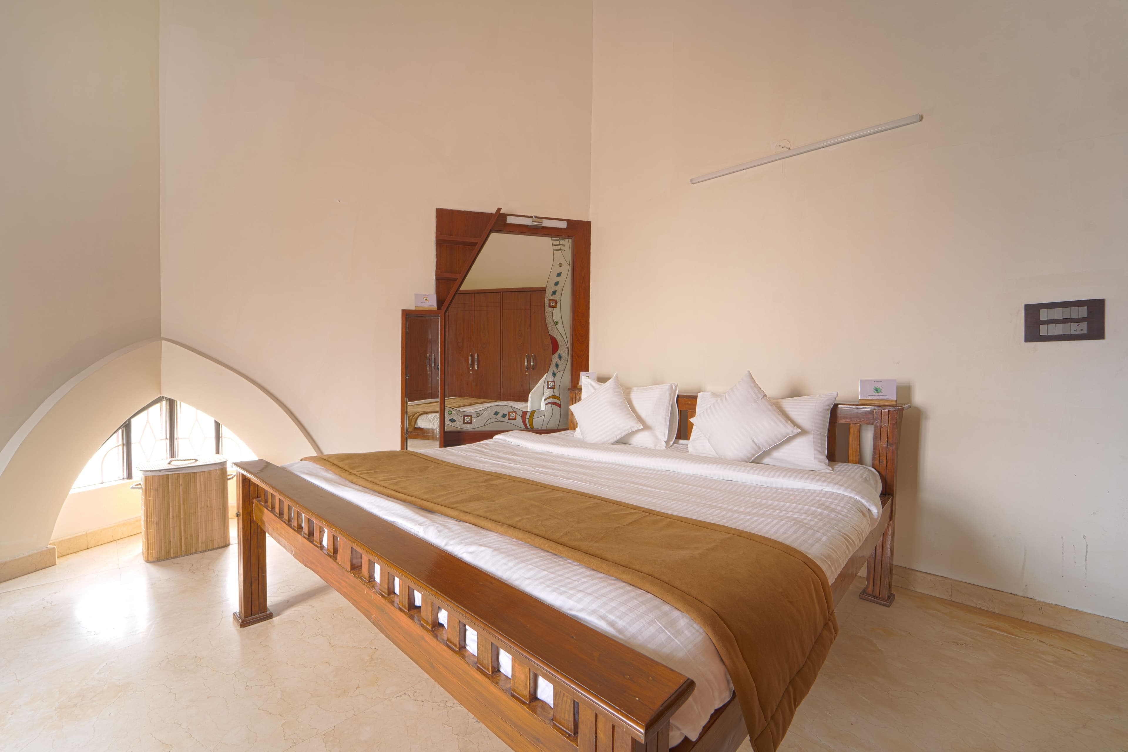 Royal Valora | Charming 5-BHK Villa With Garden, Lounge Area & Modern Comforts |  near Gundamagere Lake - Image 15