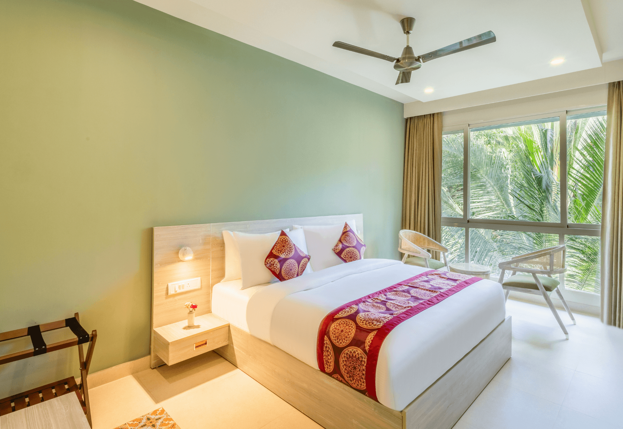Goan Bliss Deluxe Room | Boutique Resort Stay Near Varca & Benaulim Beaches with Pool, Restro & Library - Image 10