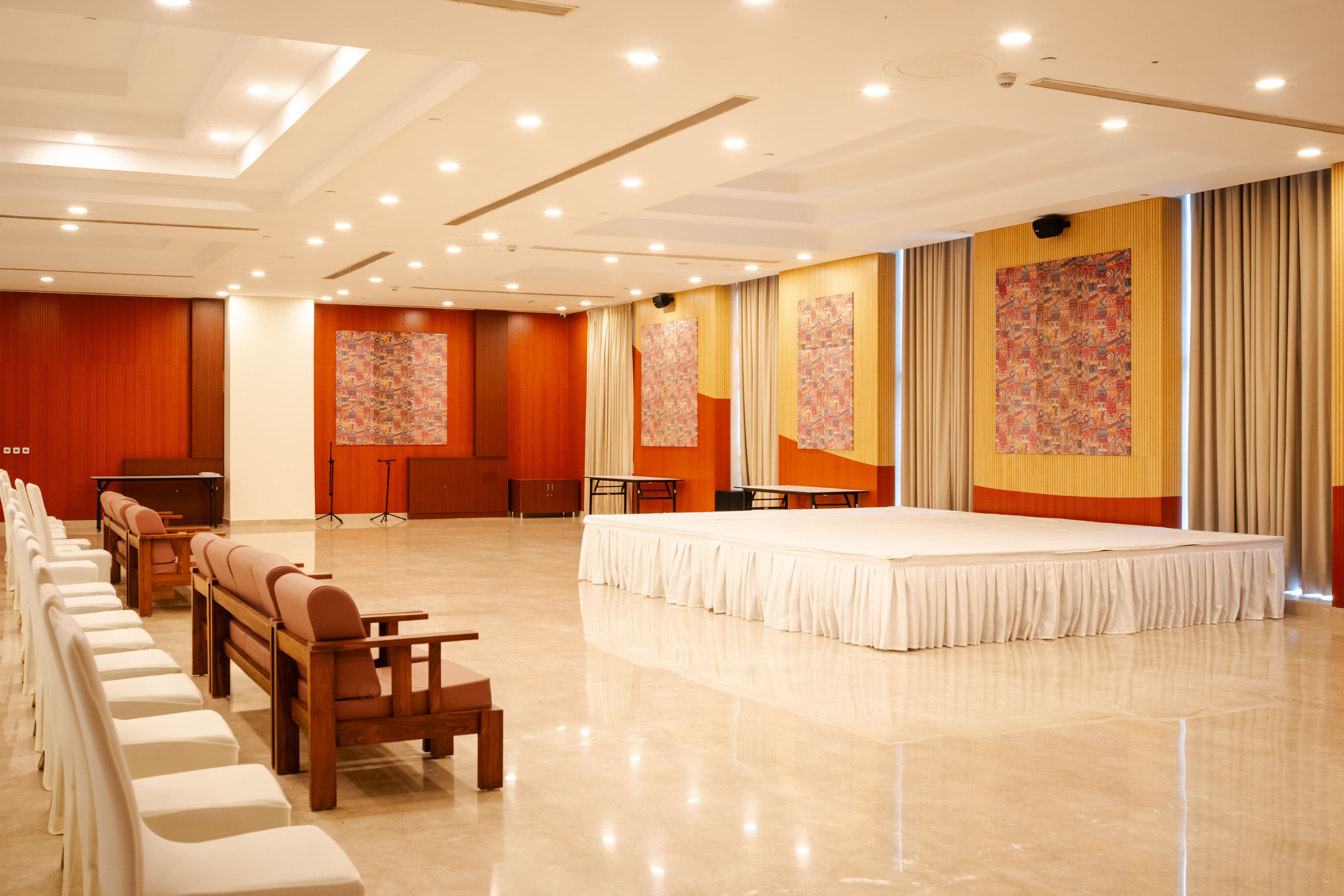 Eternal Oasis City View Suite | Serene 1-Room With Restaurant & Celebration Venue | Golf Course Road - Image 13