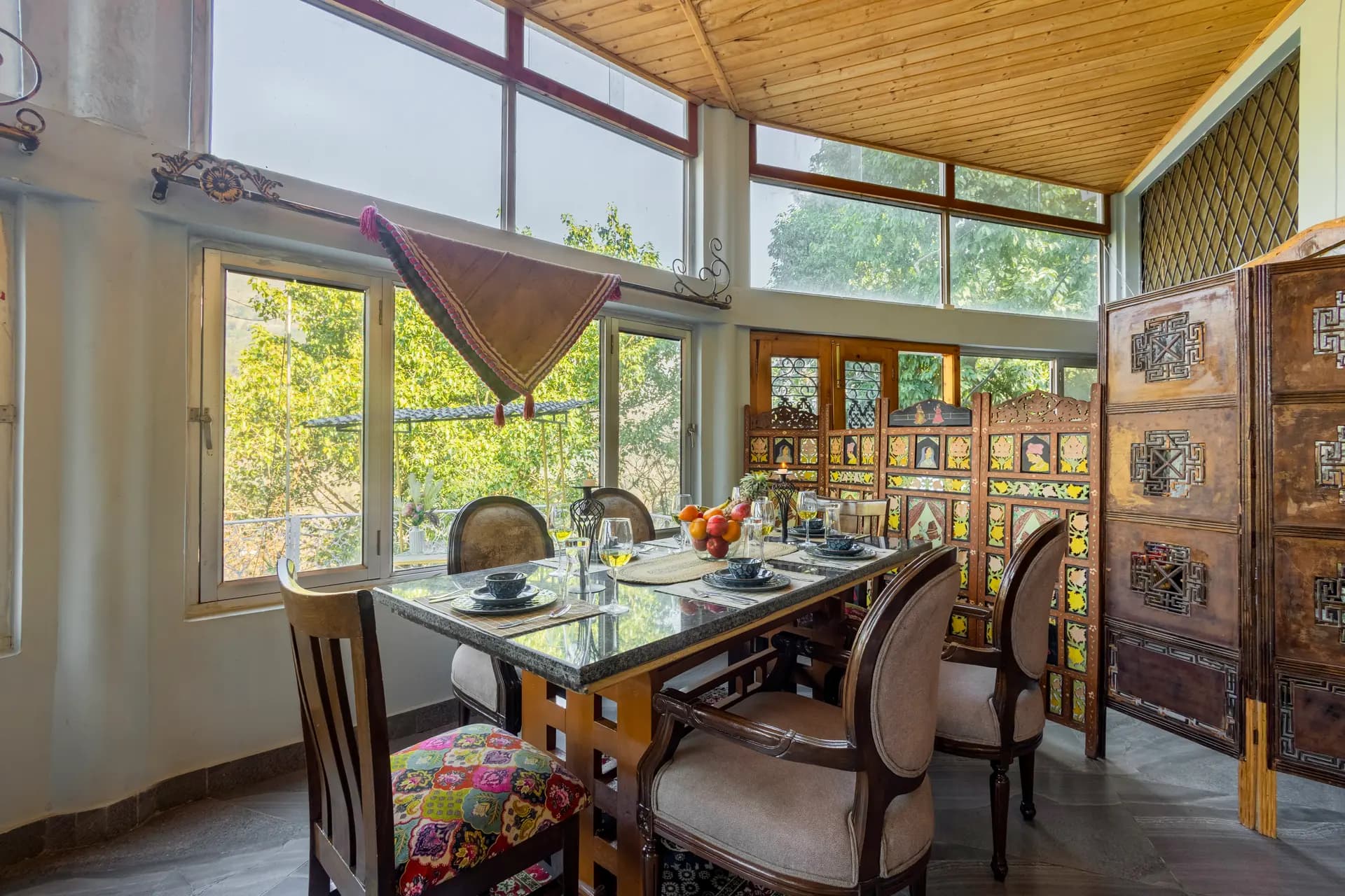 Zephyr Heaven | 1-Hillview Room with Common Pool, Gym & On-Site Restaurant - Image 15