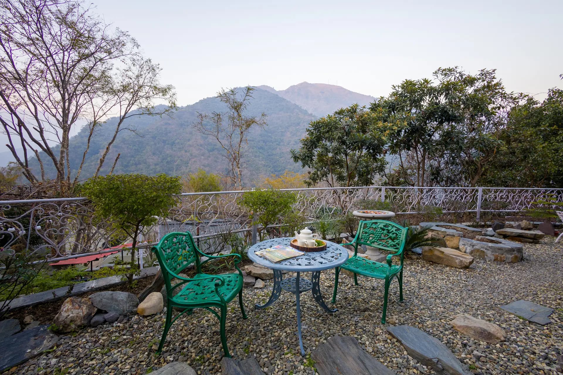 Zephyr Heaven | 1-Hillview Room with Common Pool, Gym & On-Site Restaurant - Image 36