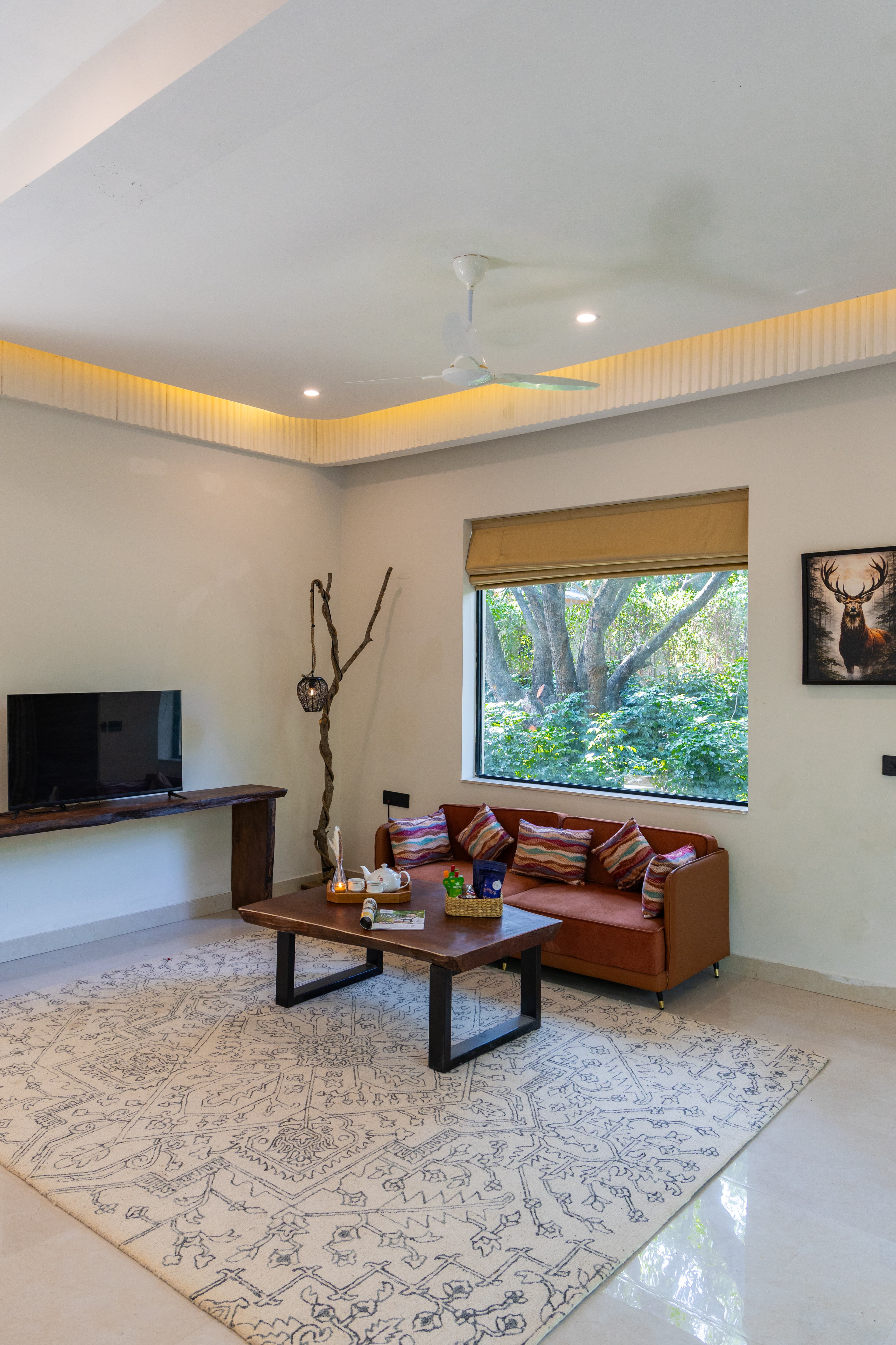 Sylvaara Meadow | Suite with Common Glasshouse Dining, Garden & Unique Experiences like Thrilling Jungle Safaris - Image 9