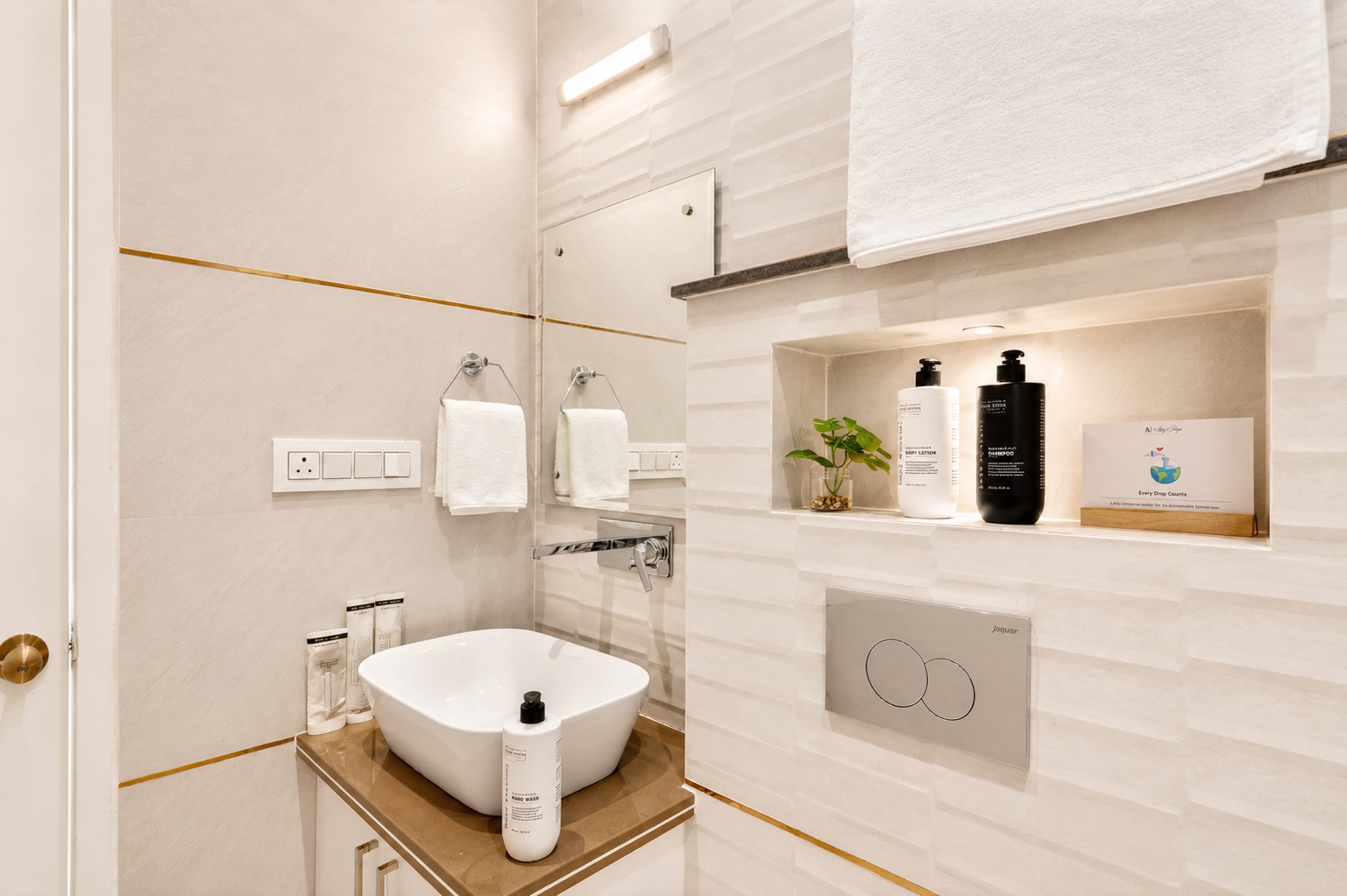 Kalyan Mansion Primrose | Elegant Room W/ Private Balcony, Shared Outdoor Space, Lift & Scenic Views - Image 12