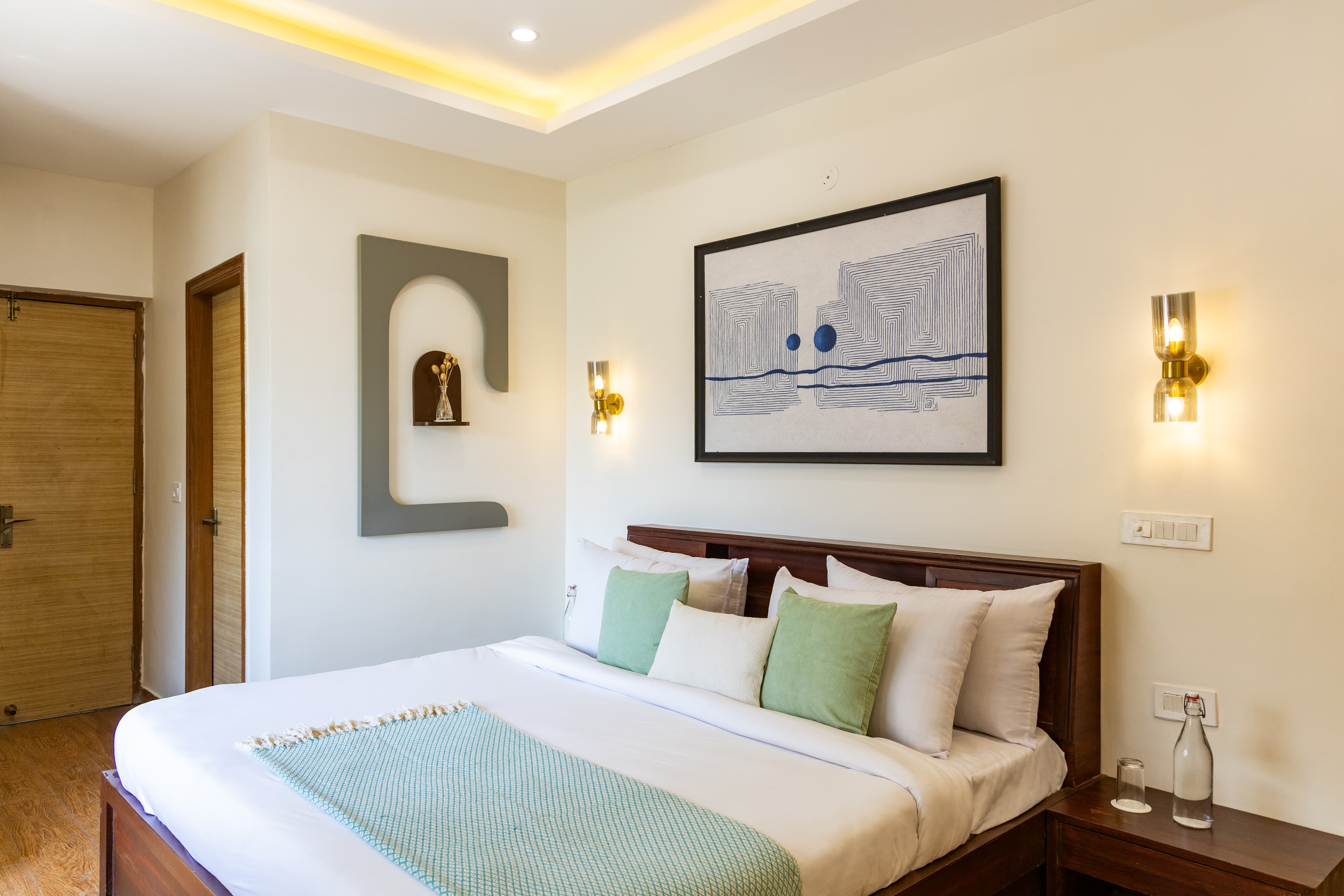 Snowdrop Retreat | Pet-friendly 3-BHK Apartment With Mountain Views | Near Mall Road, Top Cafés & Landmarks - Image 15