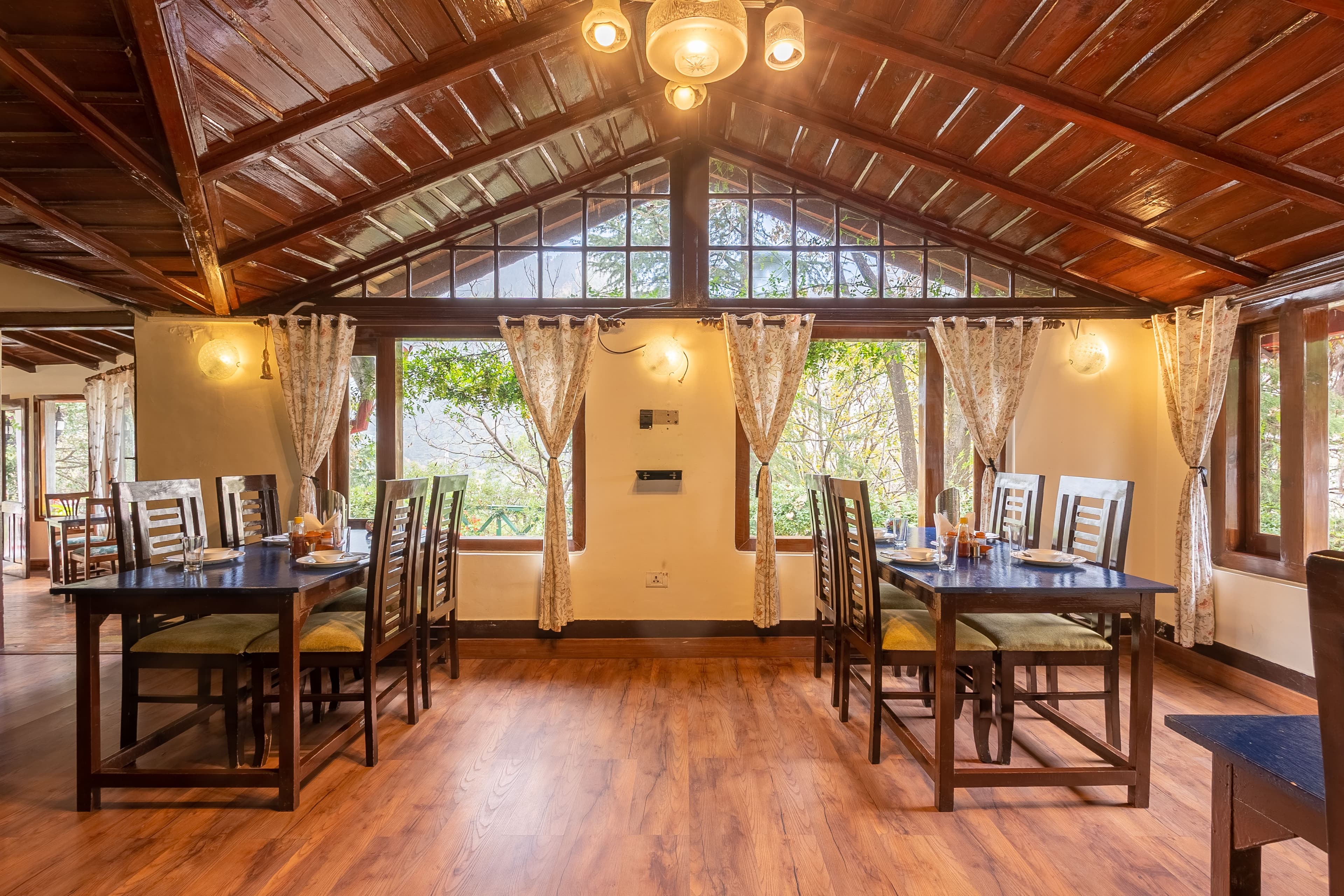The Hive Cottage Hideout | 1 Room in a Hillside Resort With Restaurant, & Outdoor Seating | Ample Parking - Image 5