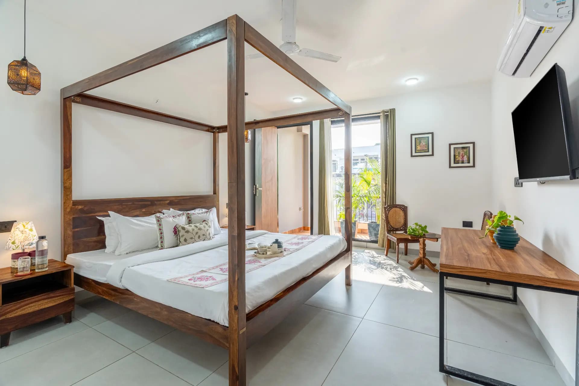 Ramalaya | 1-Room | Library | Balcony - Image 8