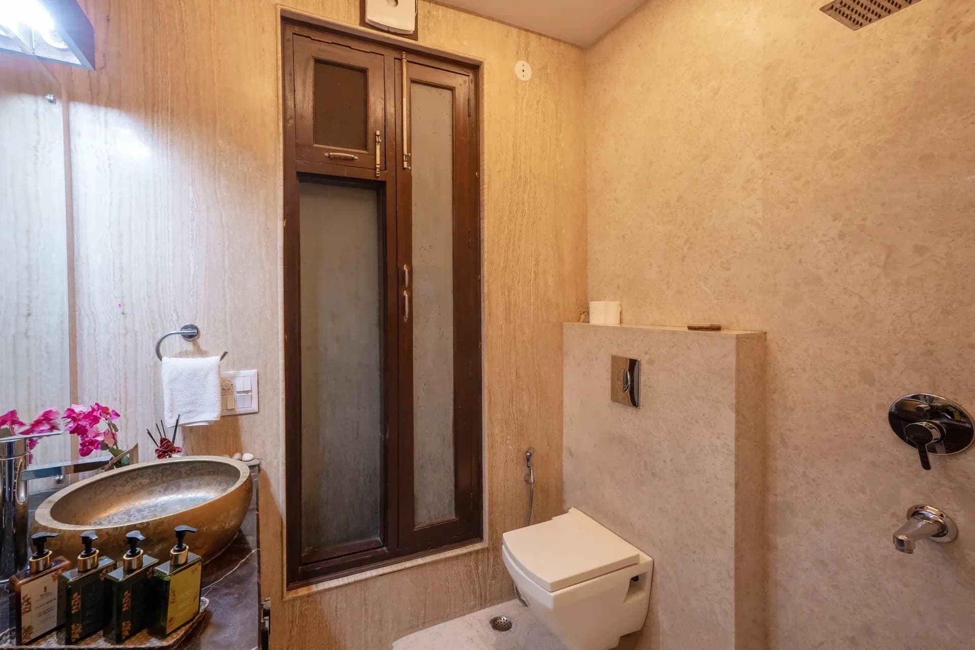 Aravali Woods Villa | 4-BHK | Home Theater | Gaming Room | Bar - Image 35