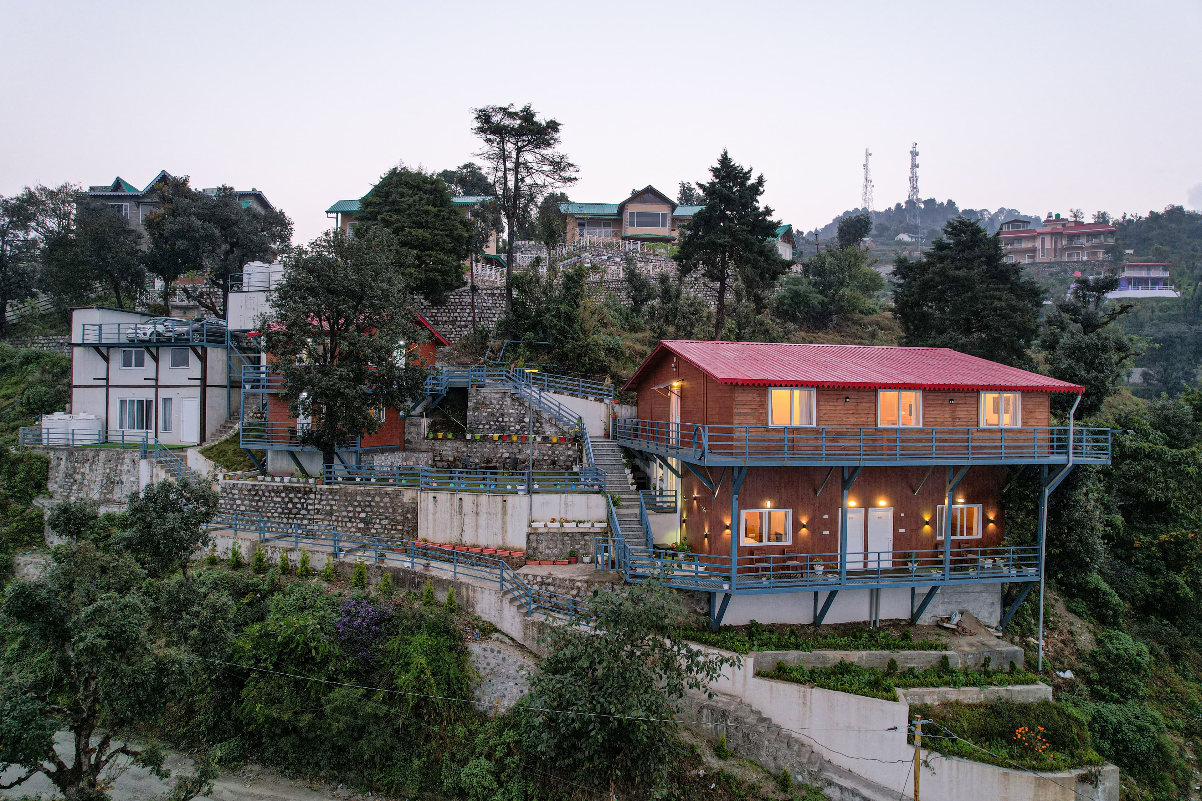 The Urban Escape | 1 Premium Room With Hill Views - Image 3